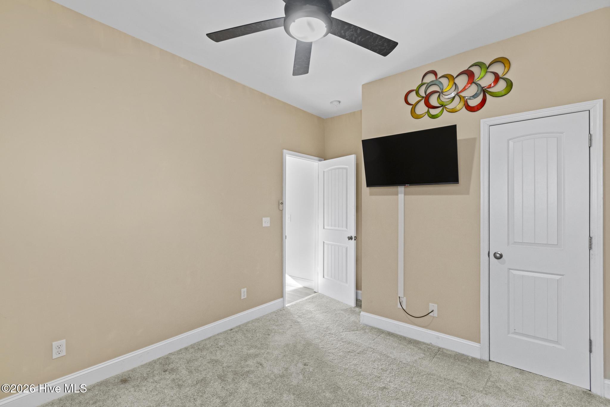 100550507 | Photo 23