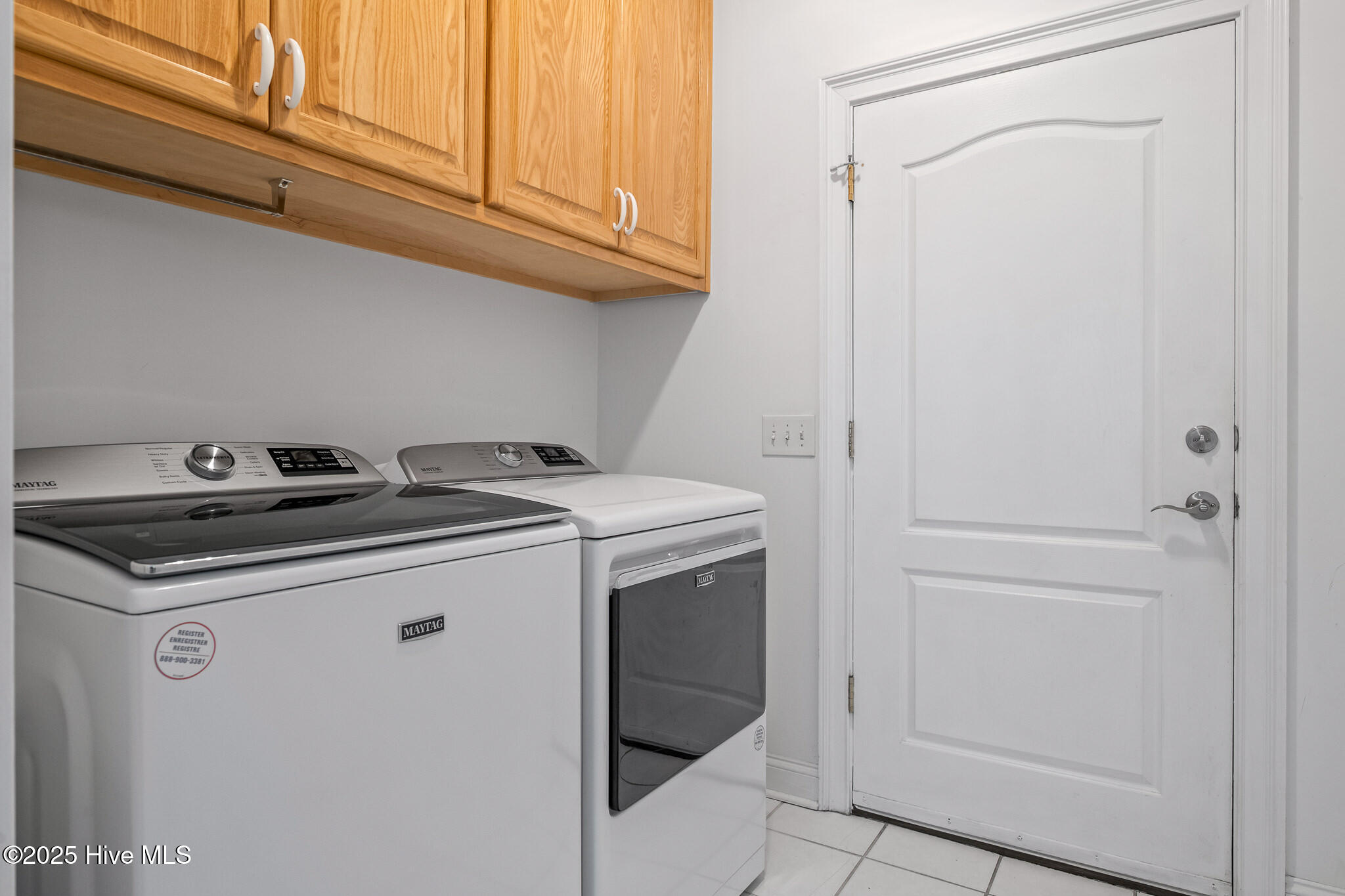 100528098 | Photo 34