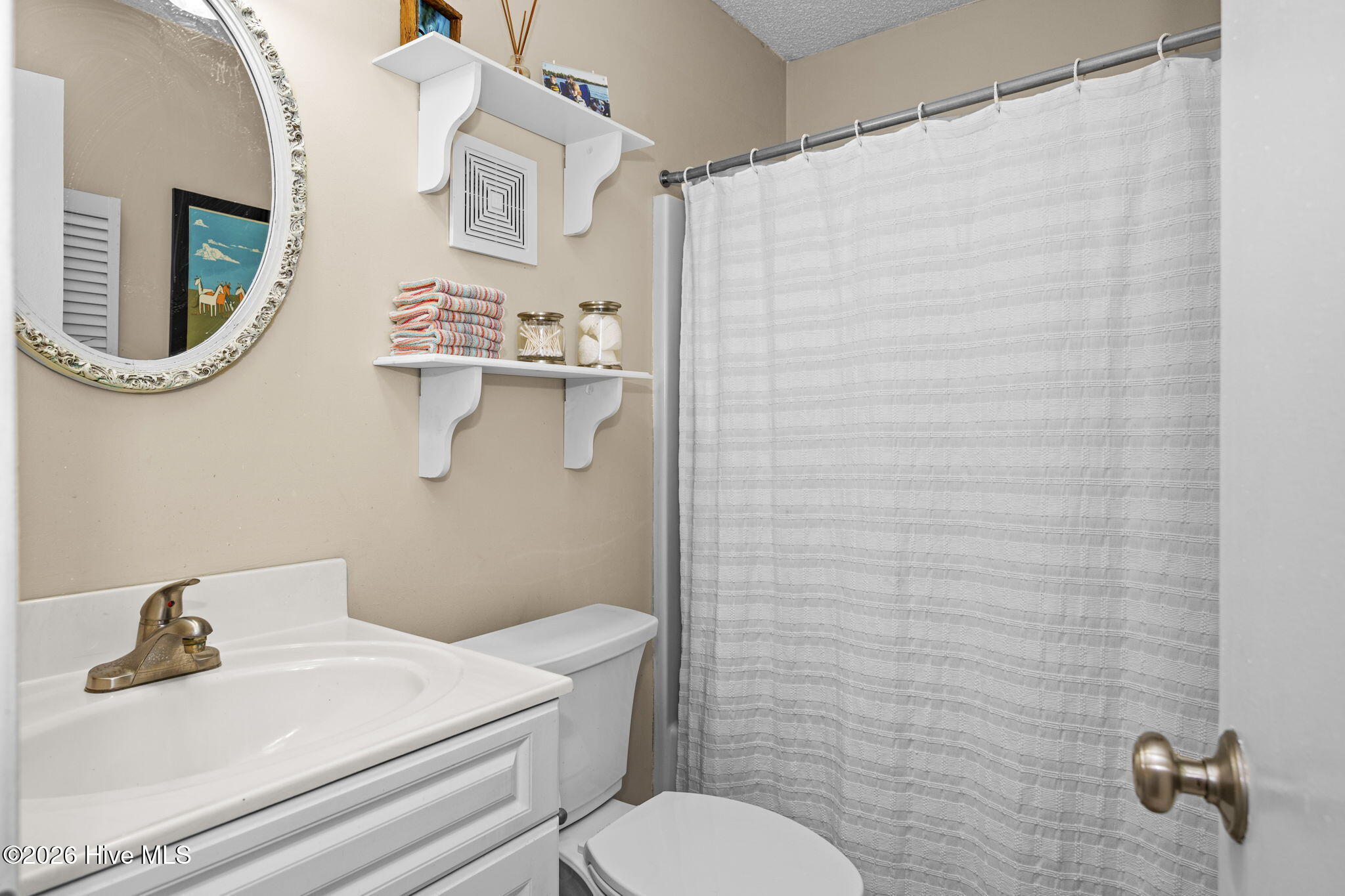 100557606 | Photo 17