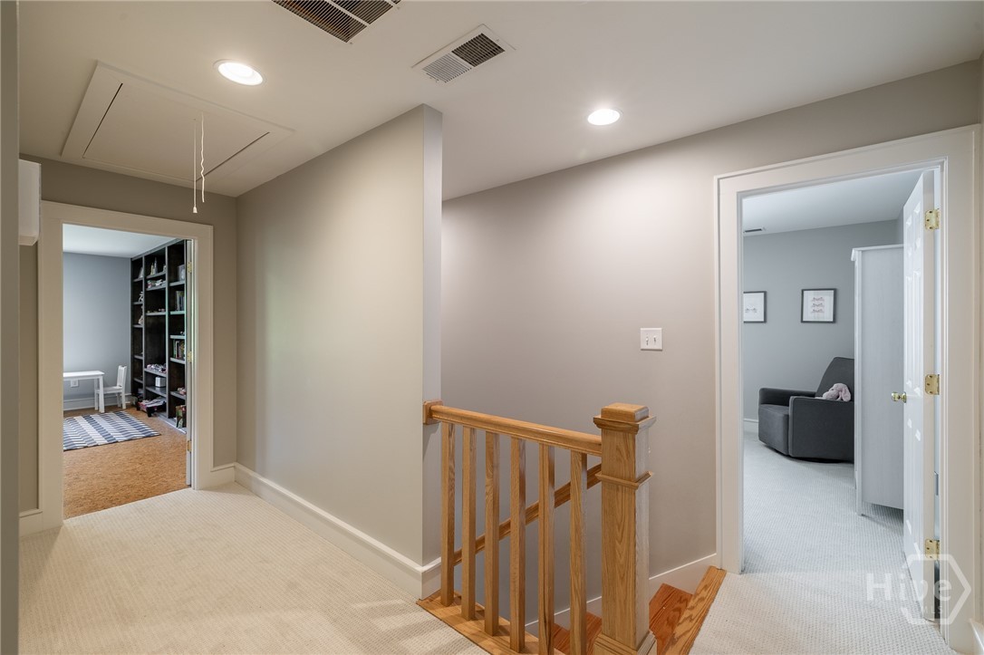 385 Woodward Way