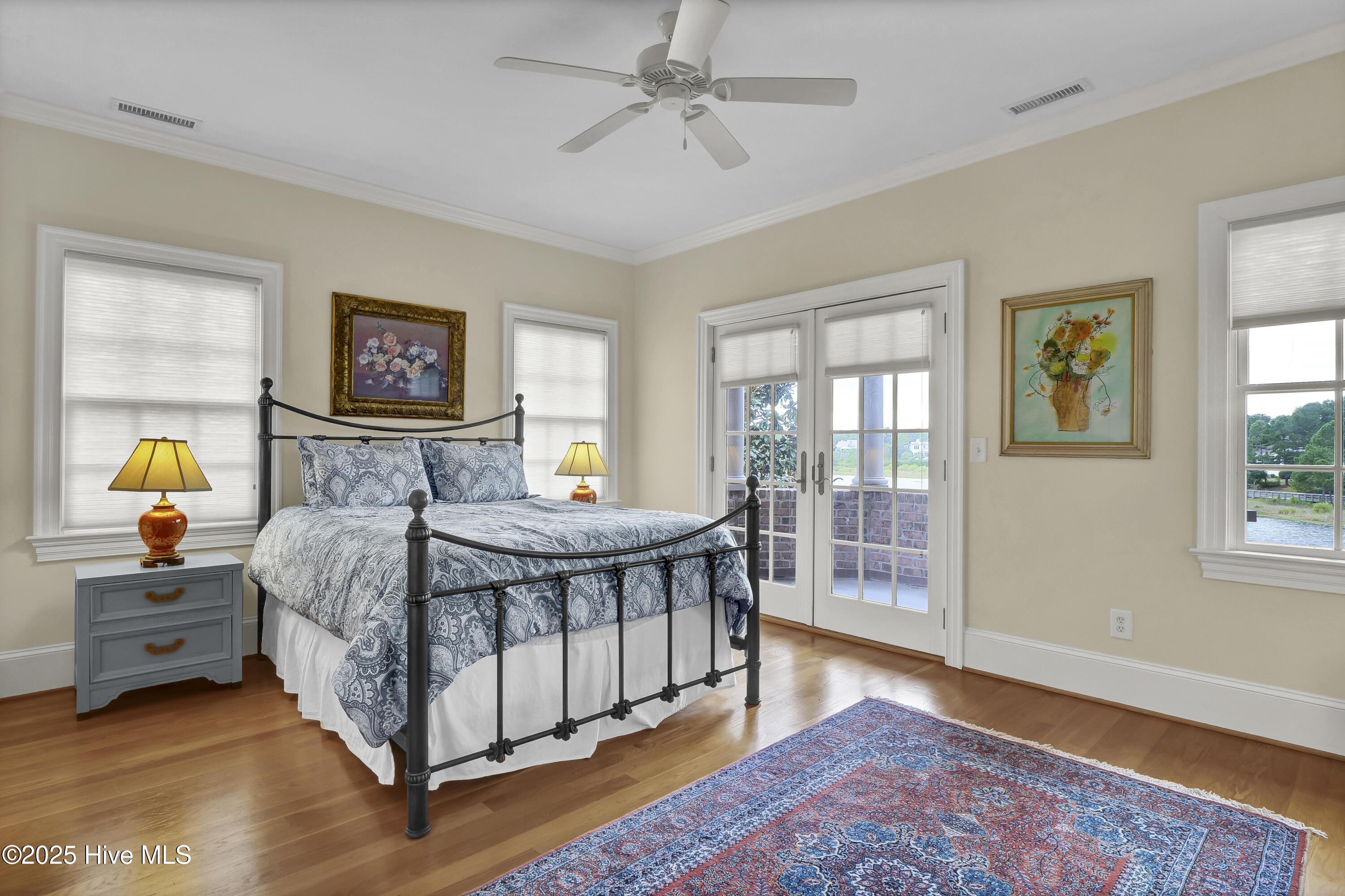 100555376 | Photo 38