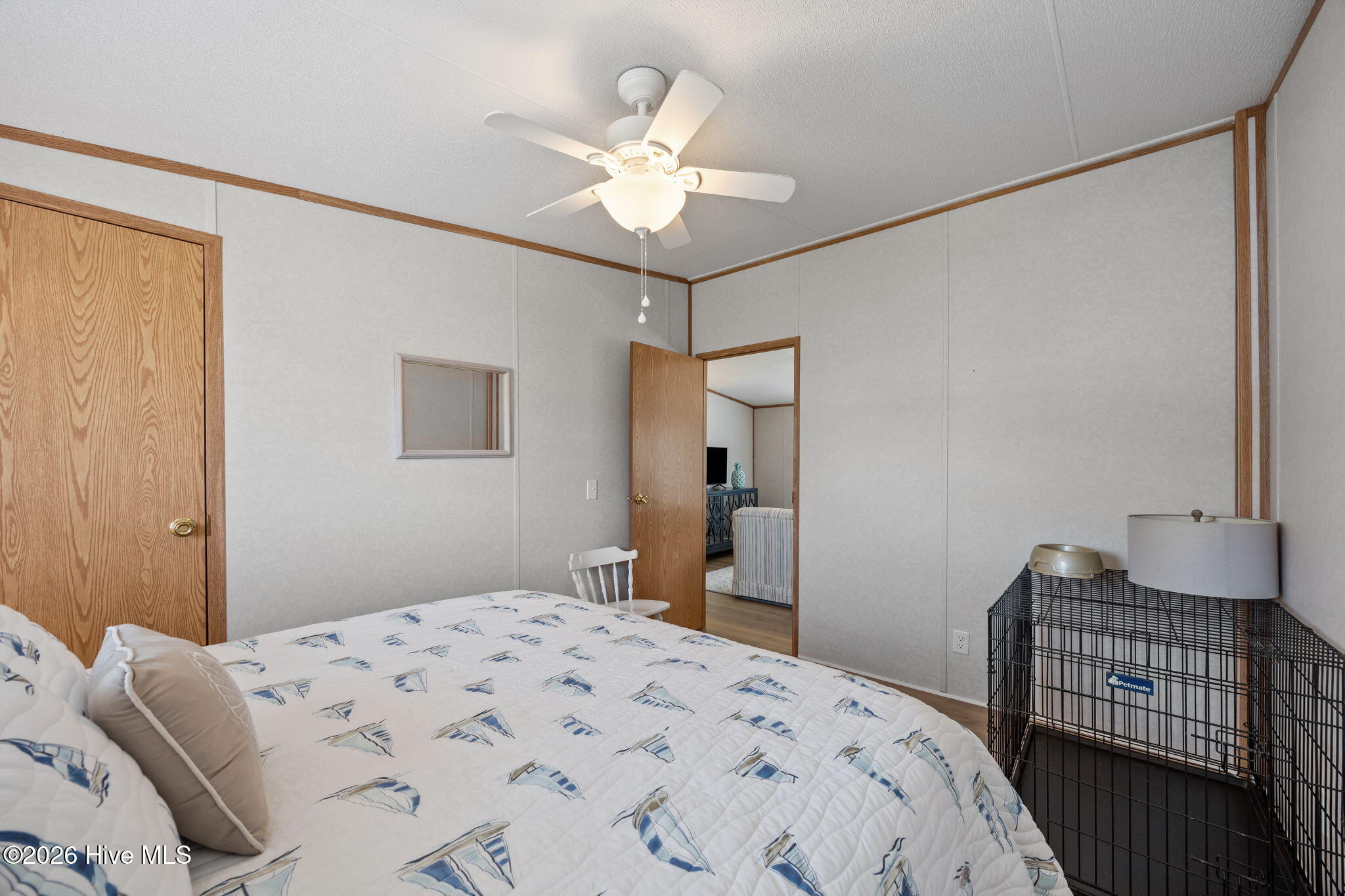 100566757 | Photo 29