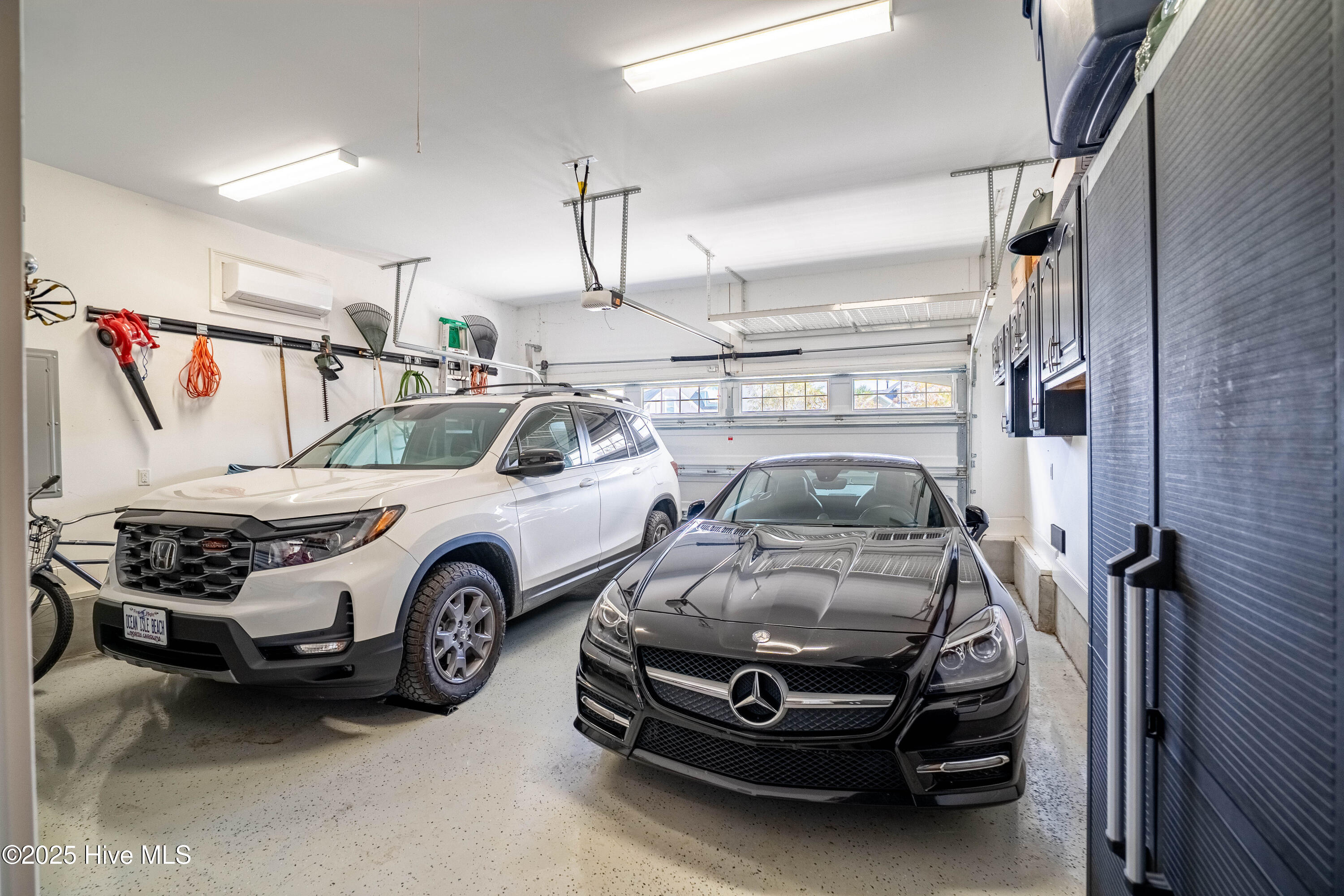 100539660 | Photo 61