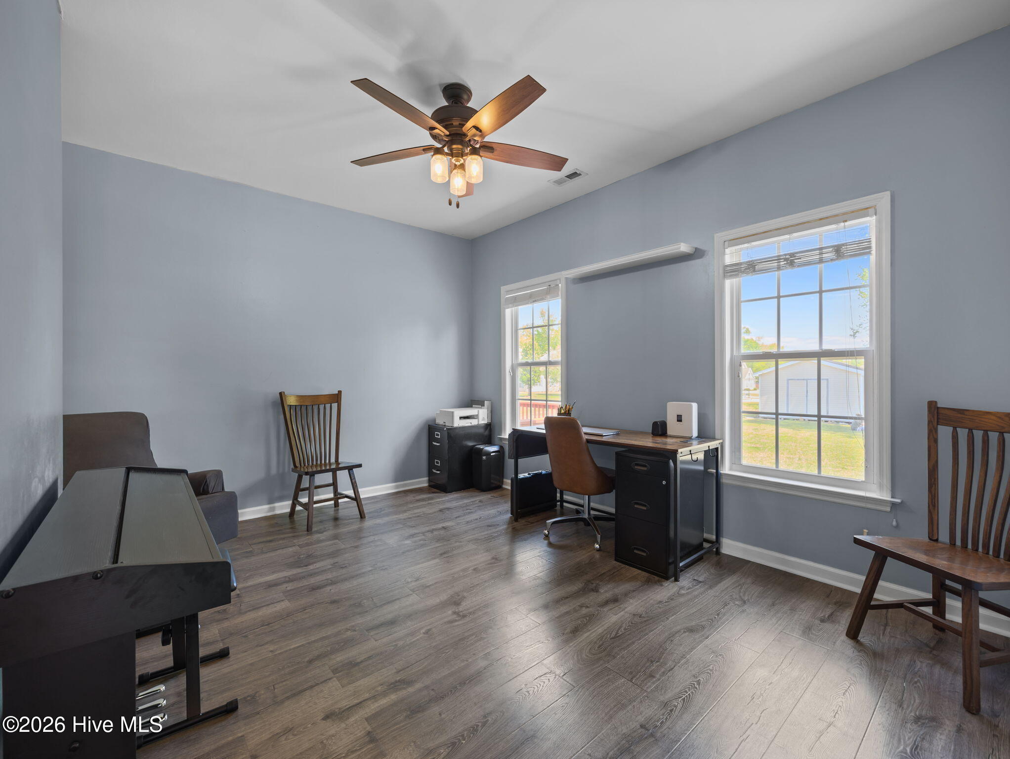 100567652 | Photo 35