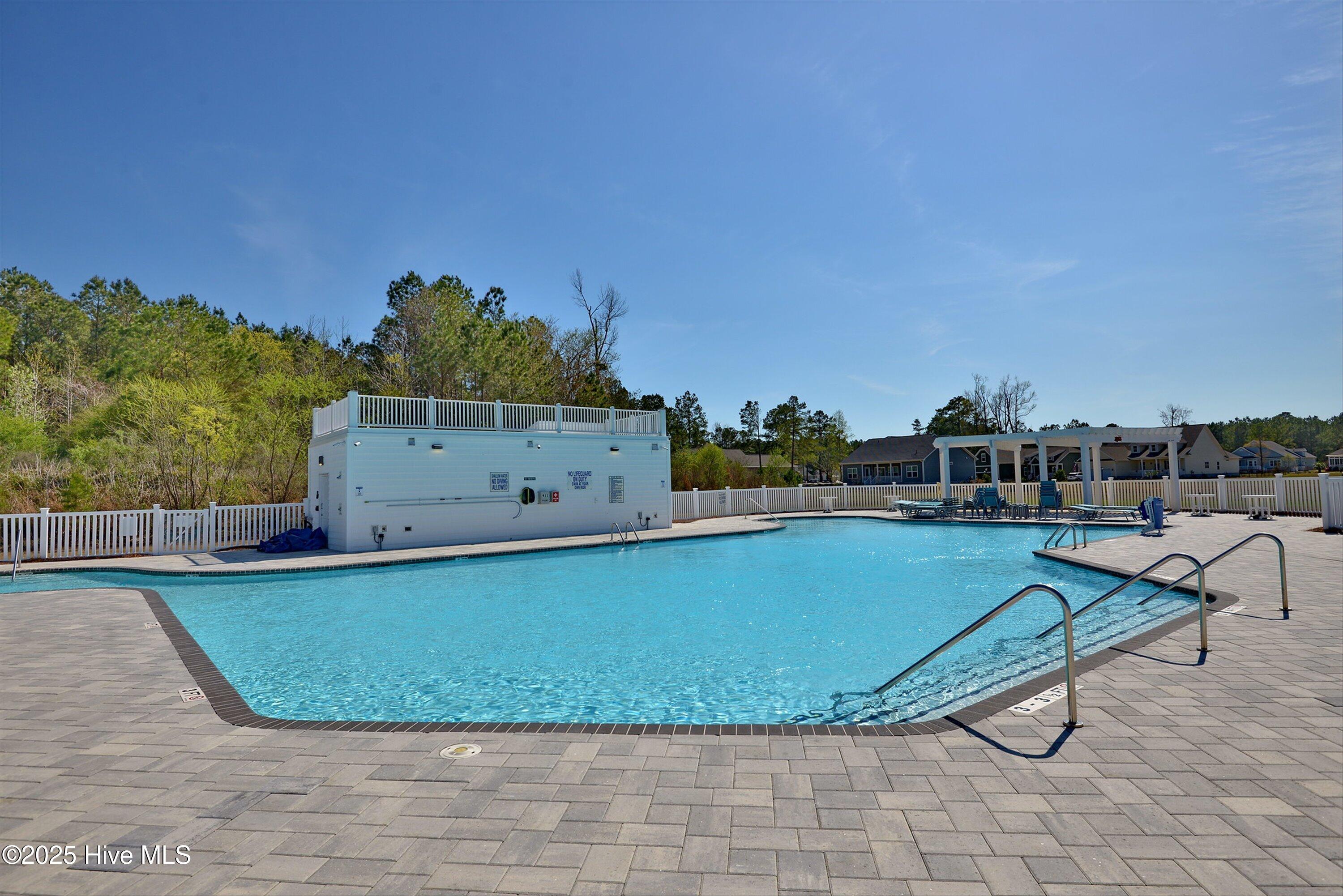 100538778 | Photo 60