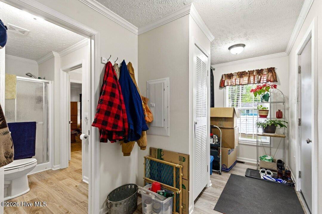 100566216 | Photo 17