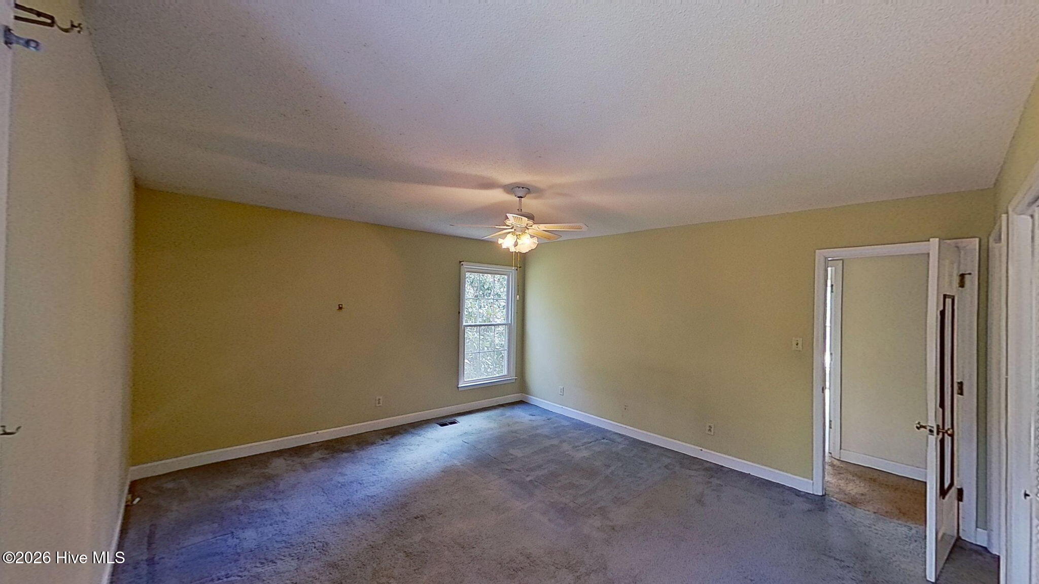 512 Raymond Drive,Arapahoe