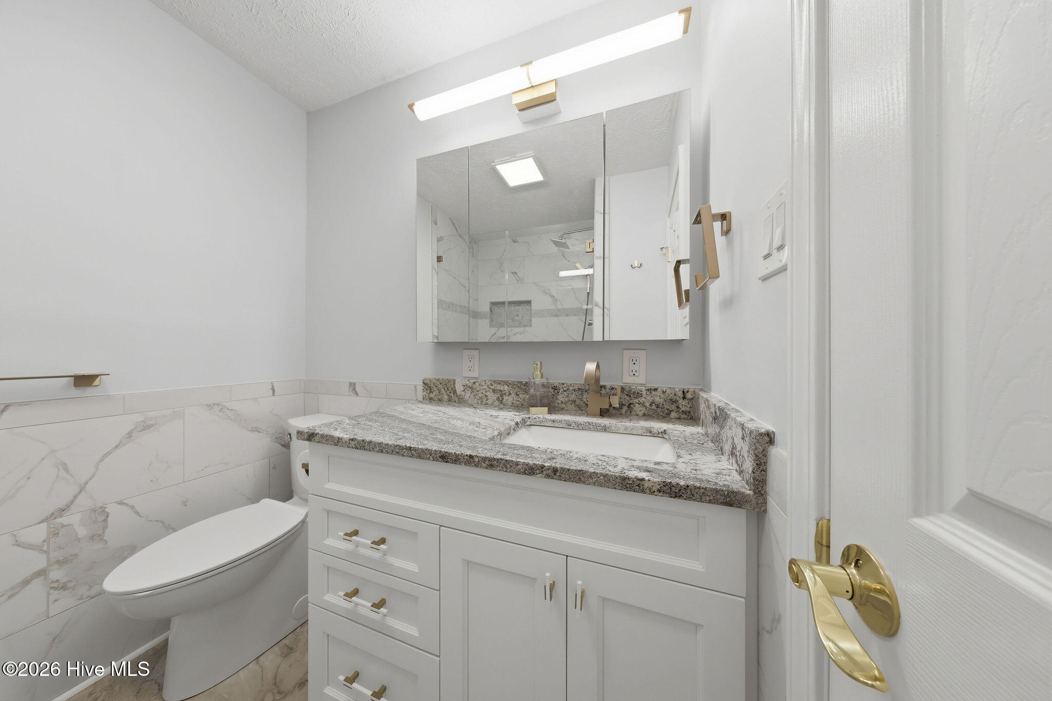 100559575 | Photo 34