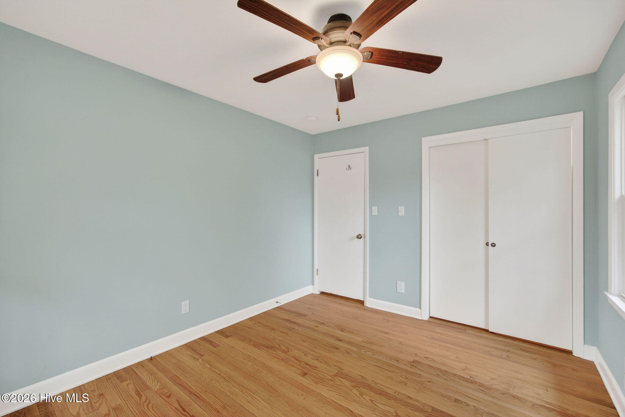 100557140 | Photo 29