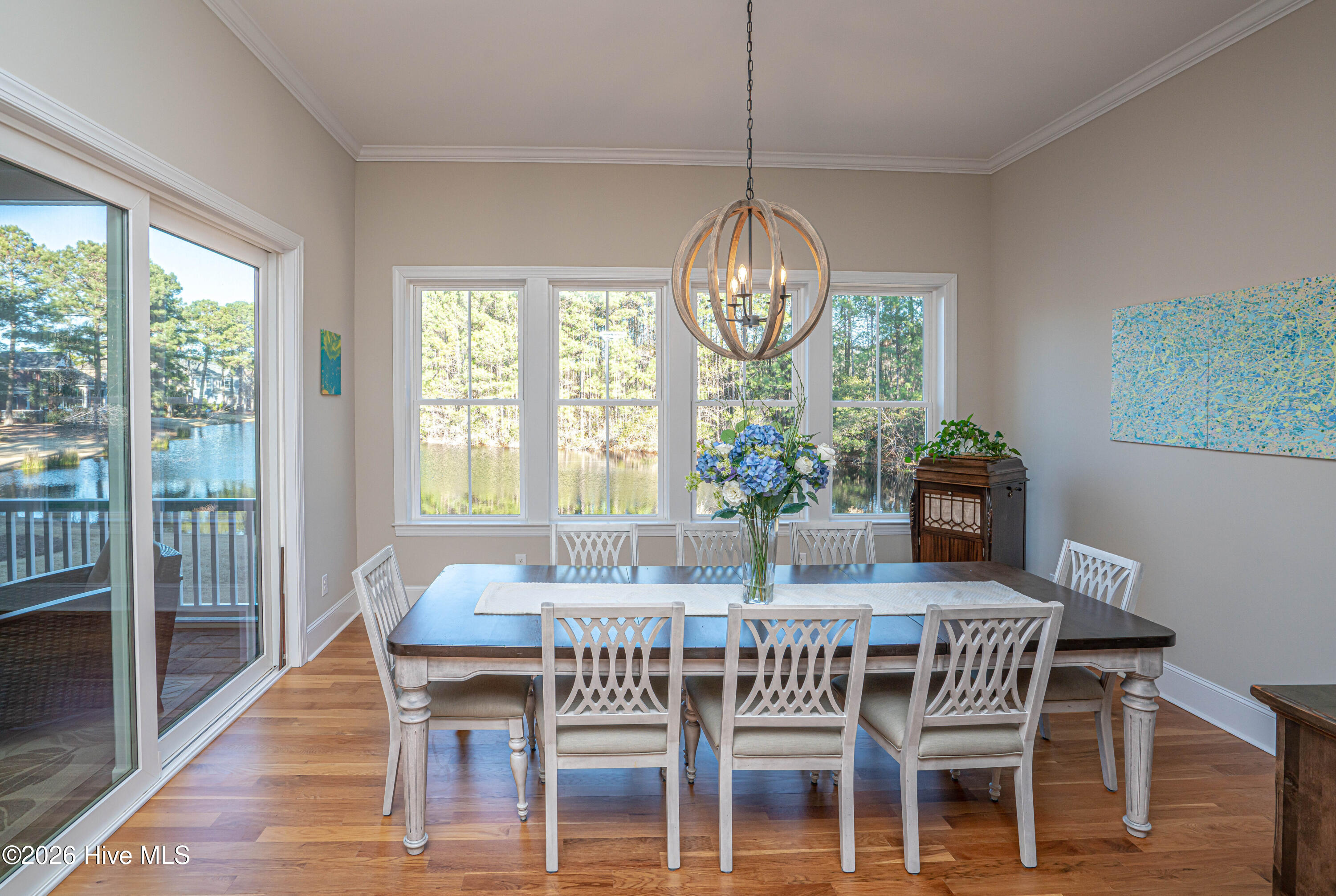 100550389 | Photo 29