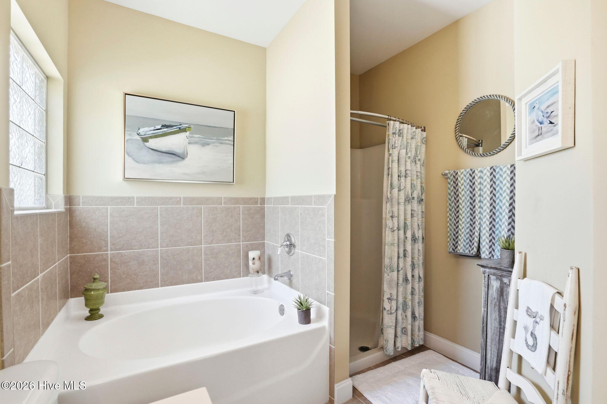 100568540 | Photo 13