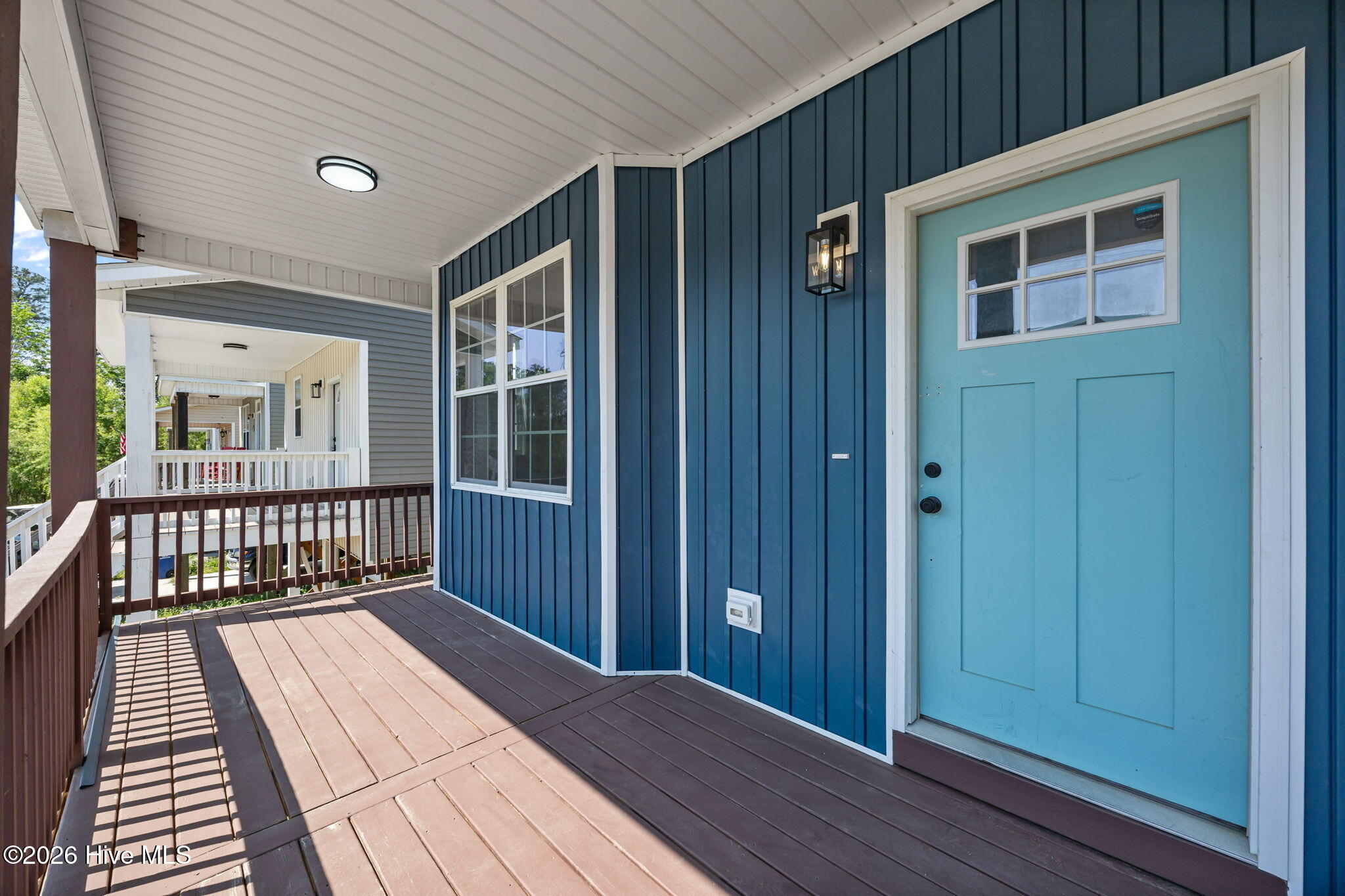 100566341 | Photo 13