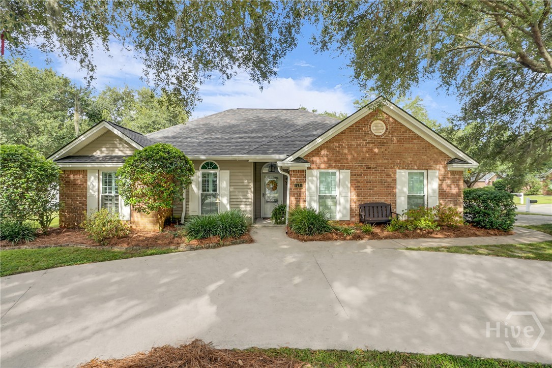 Property at 11 Oakmont Road