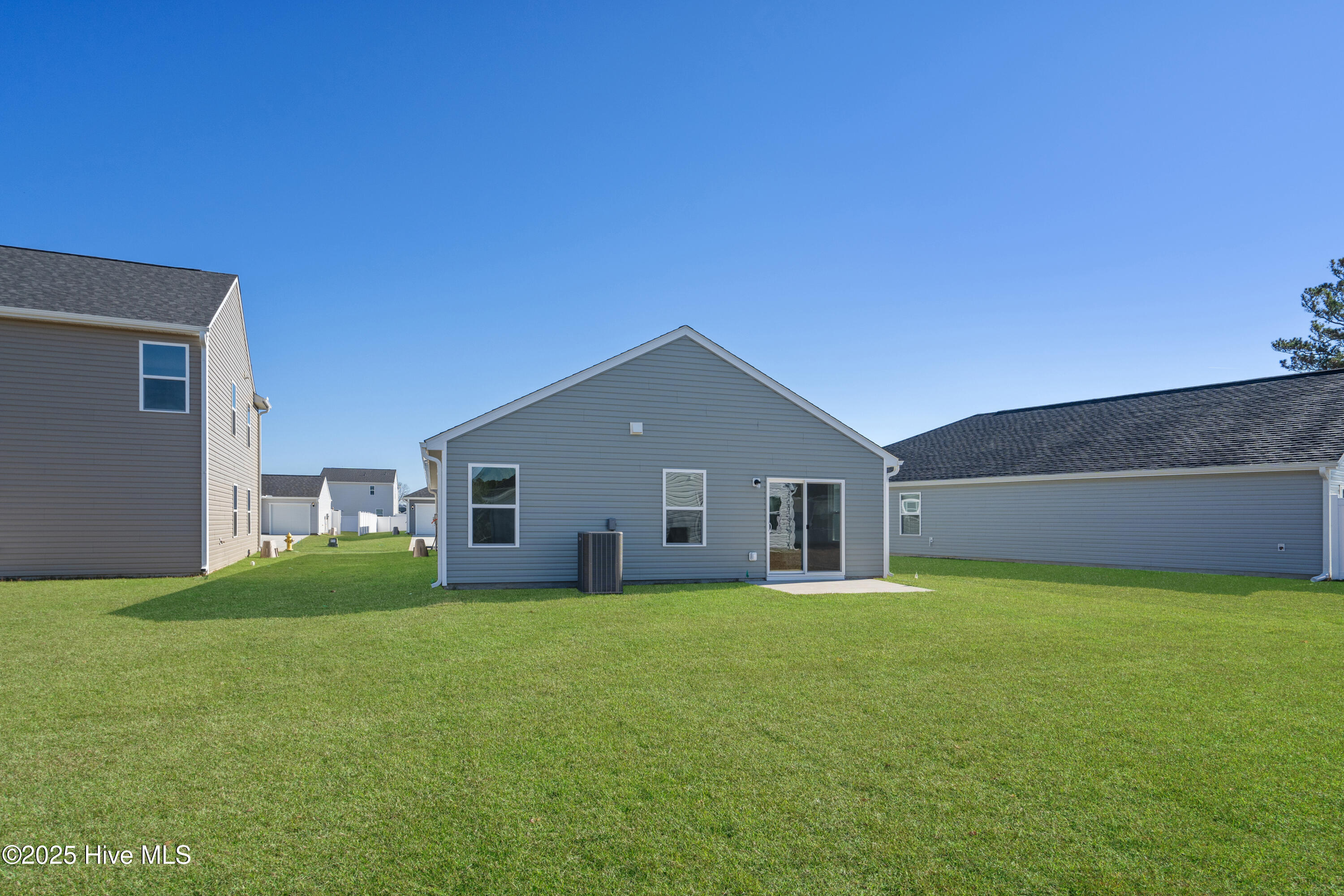 100528310 | Photo 34