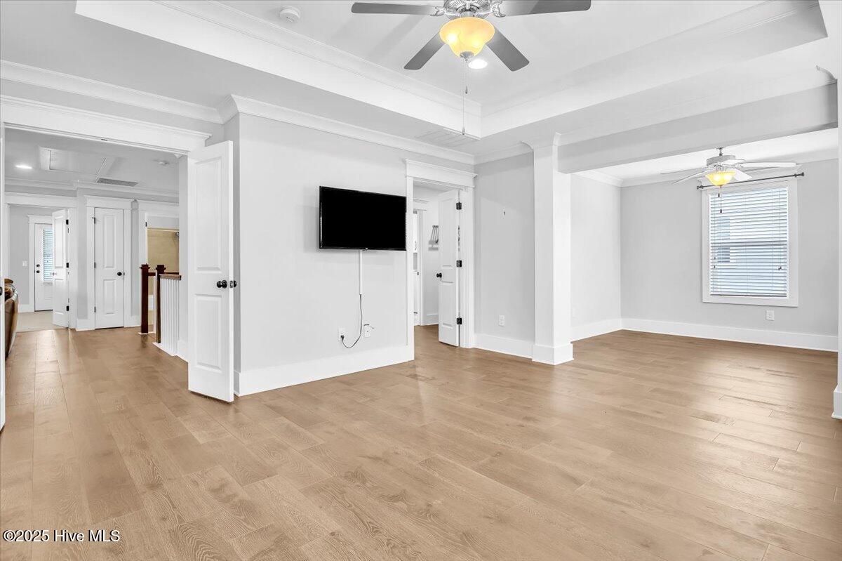 100523445 | Photo 34