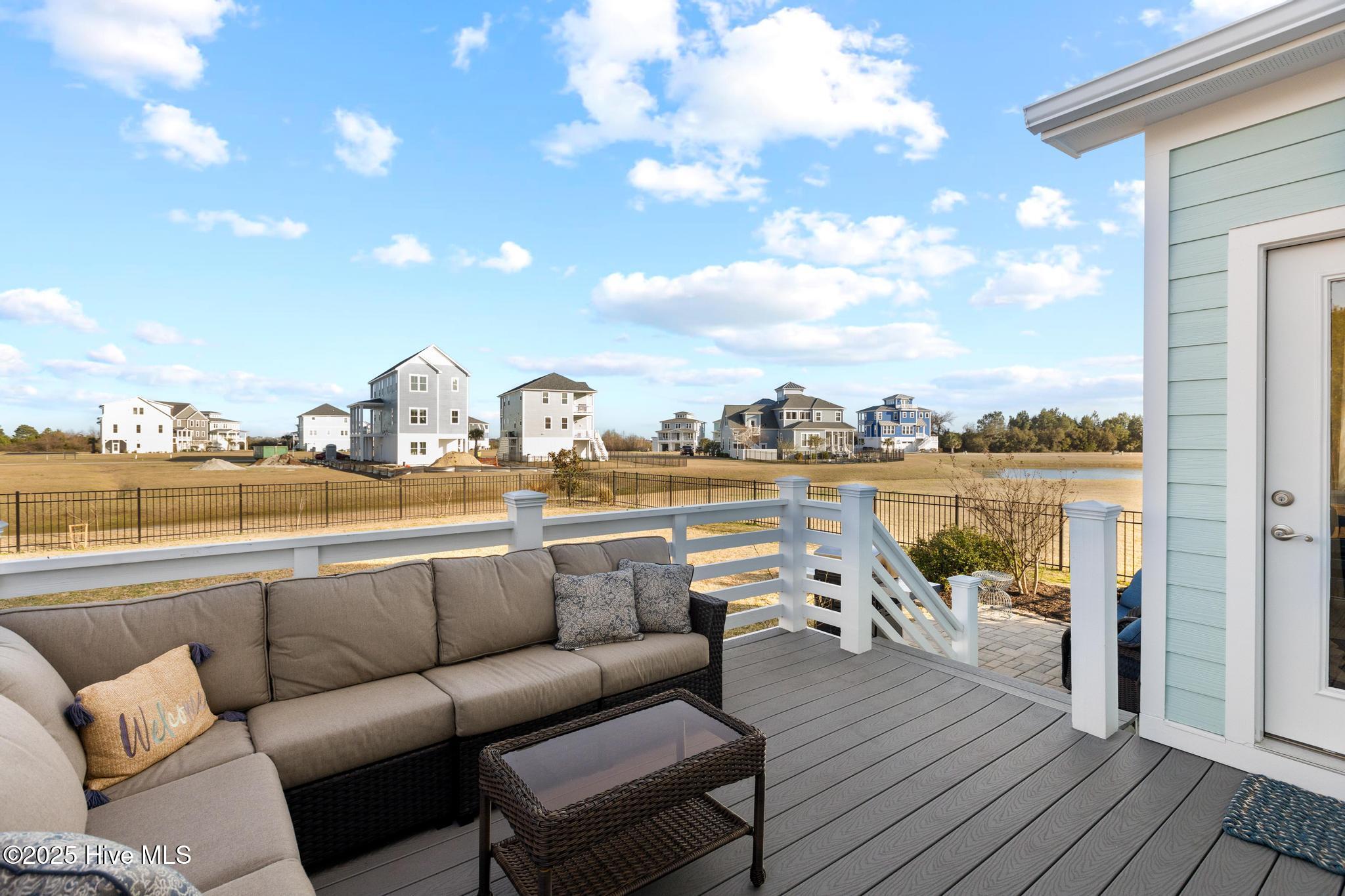 100554502 | Photo 51