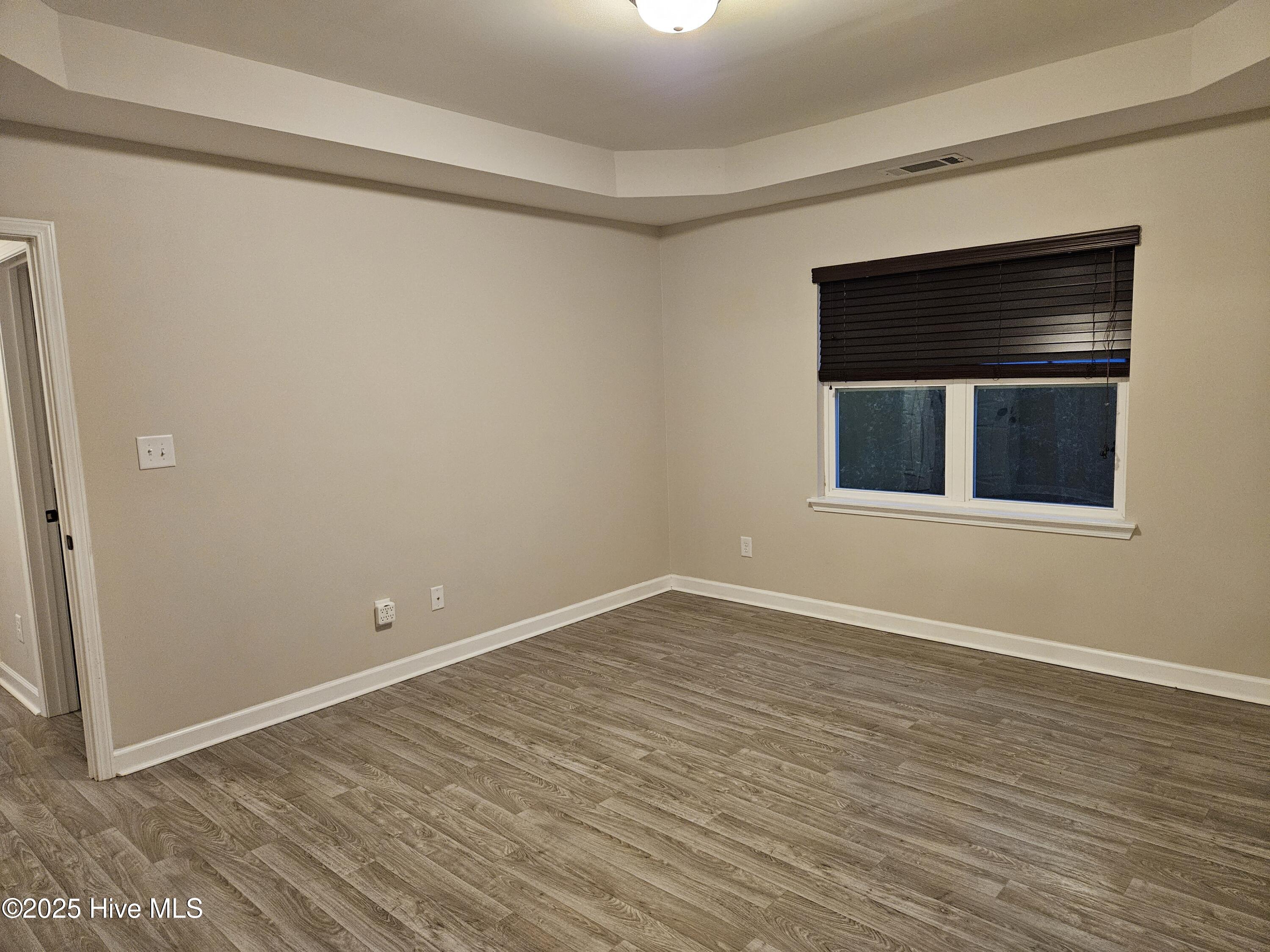 100539079 | Photo 16