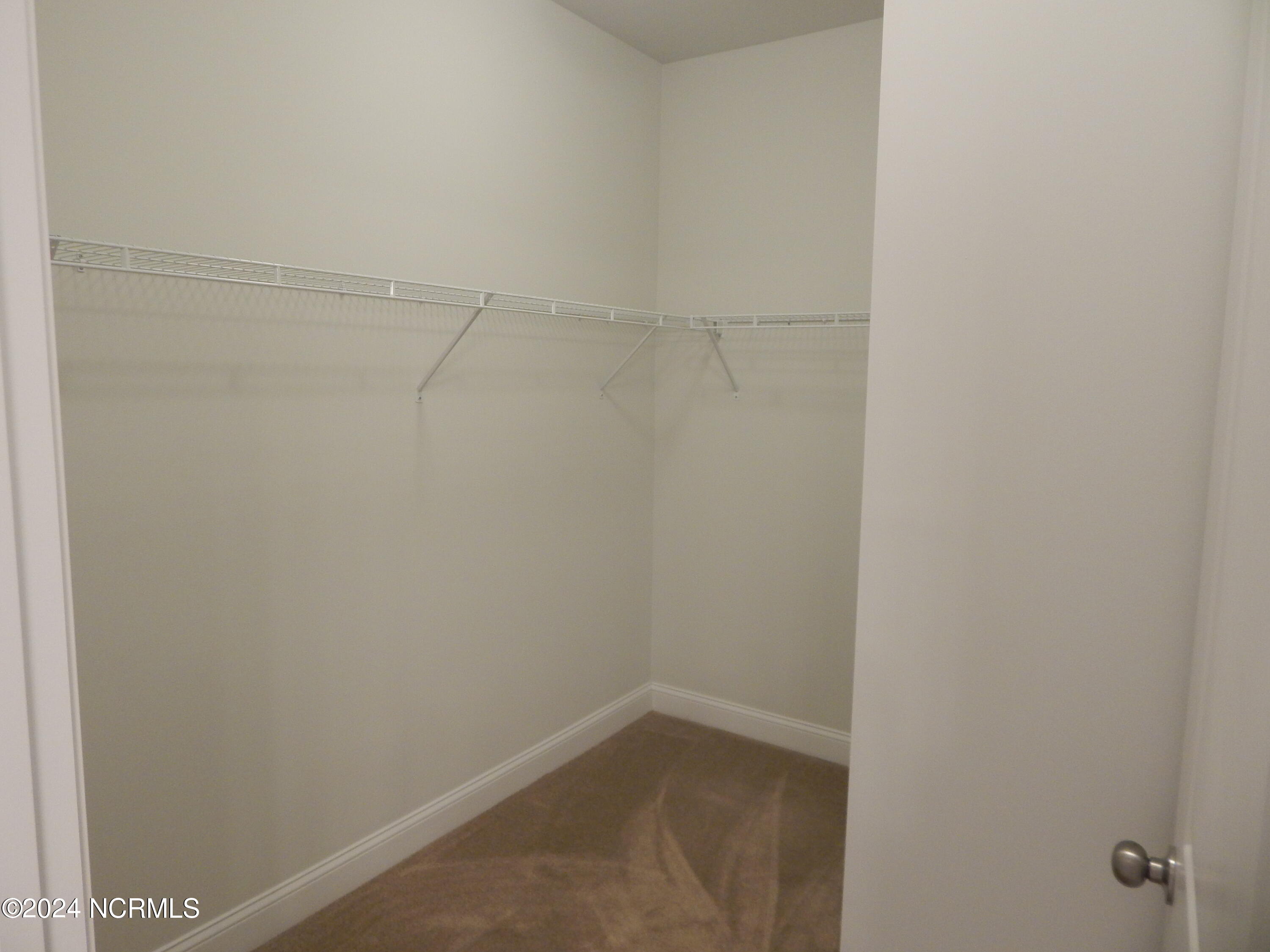 100549496 | Photo 13