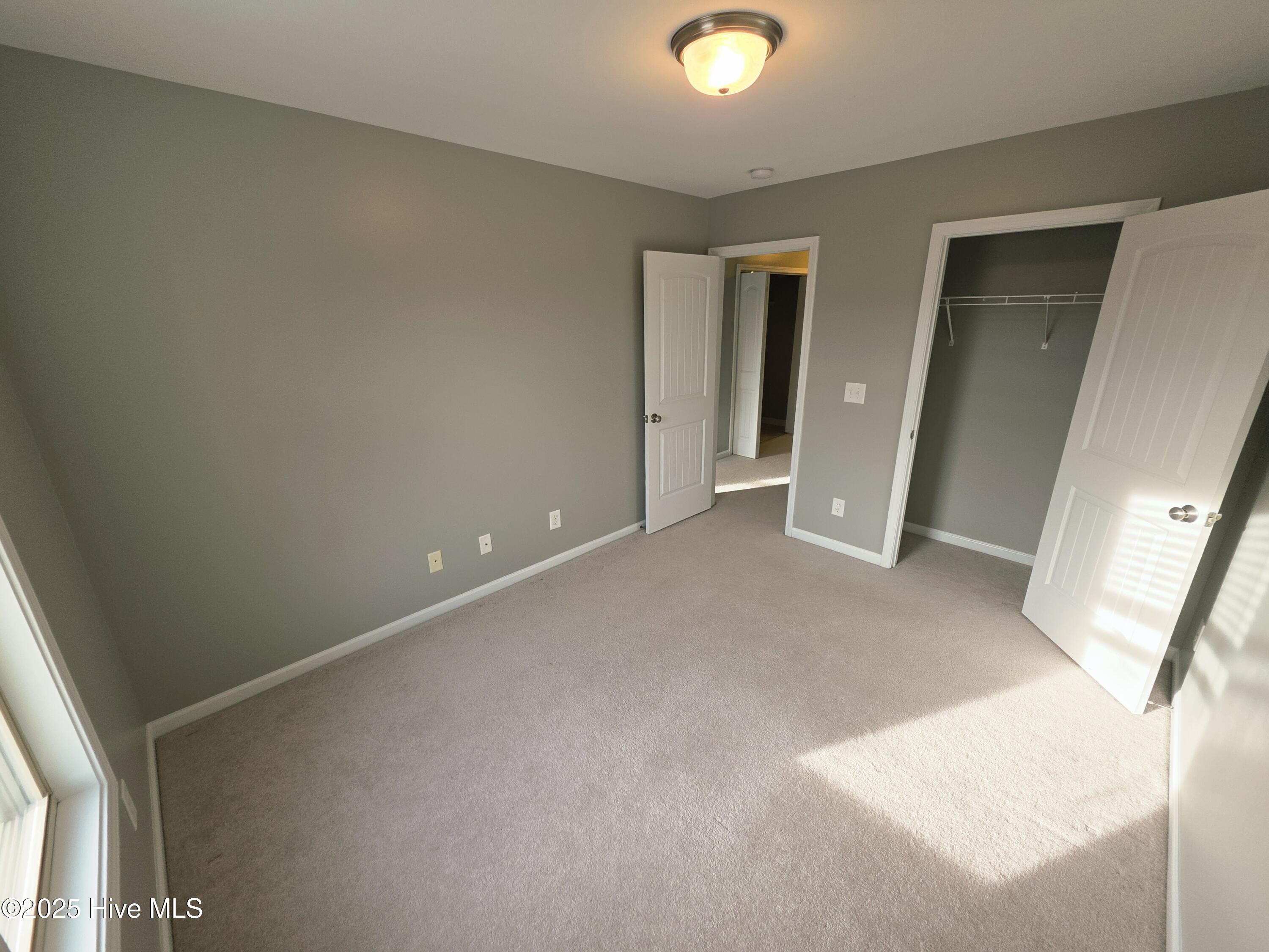 100545738 | Photo 20