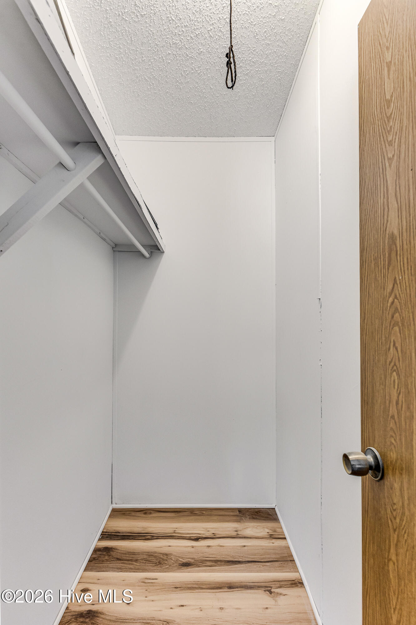 100564179 | Photo 14