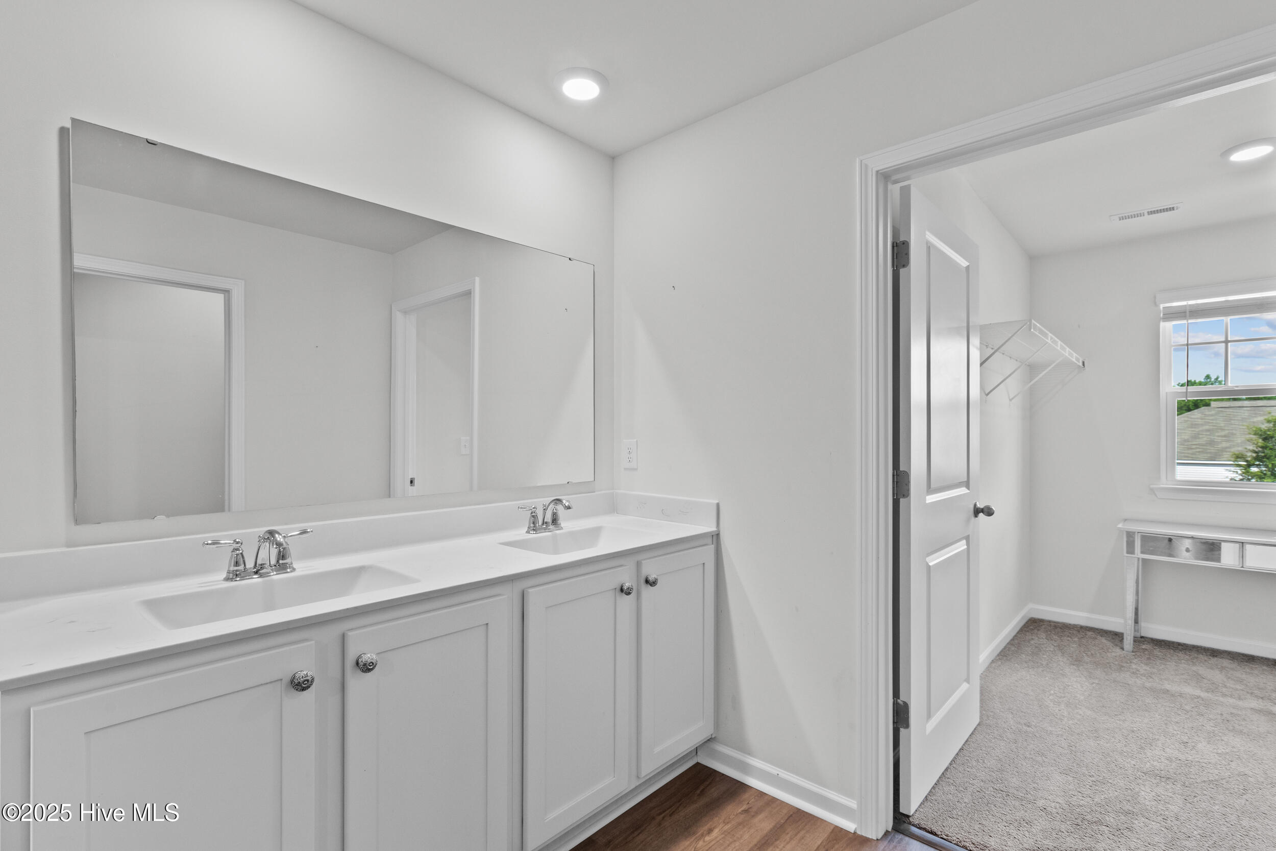 100519955 | Photo 33