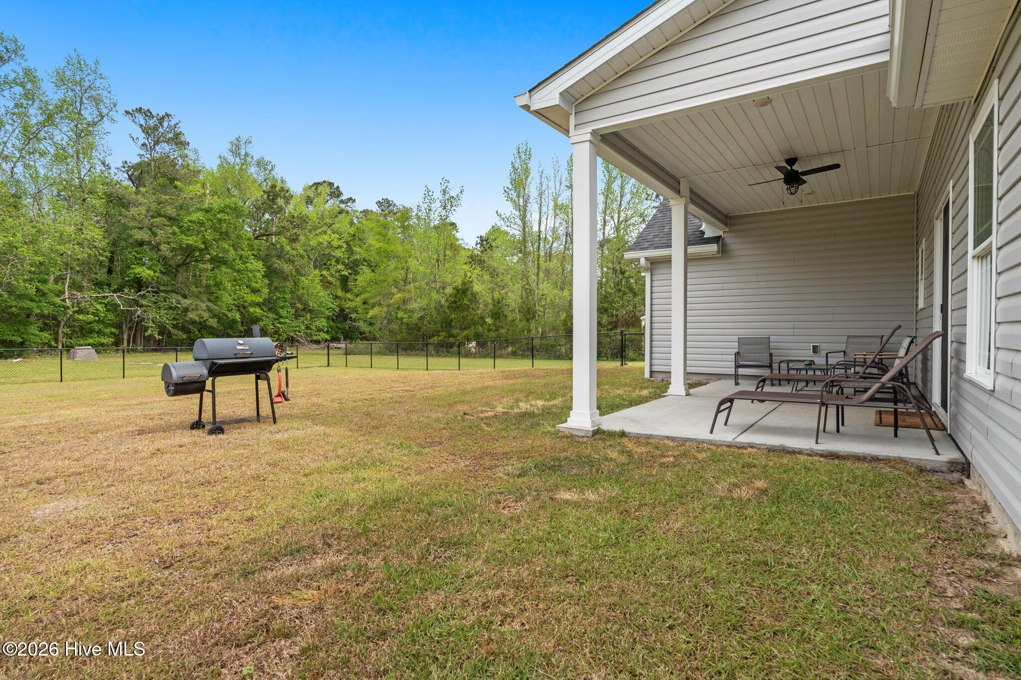 100565582 | Photo 38