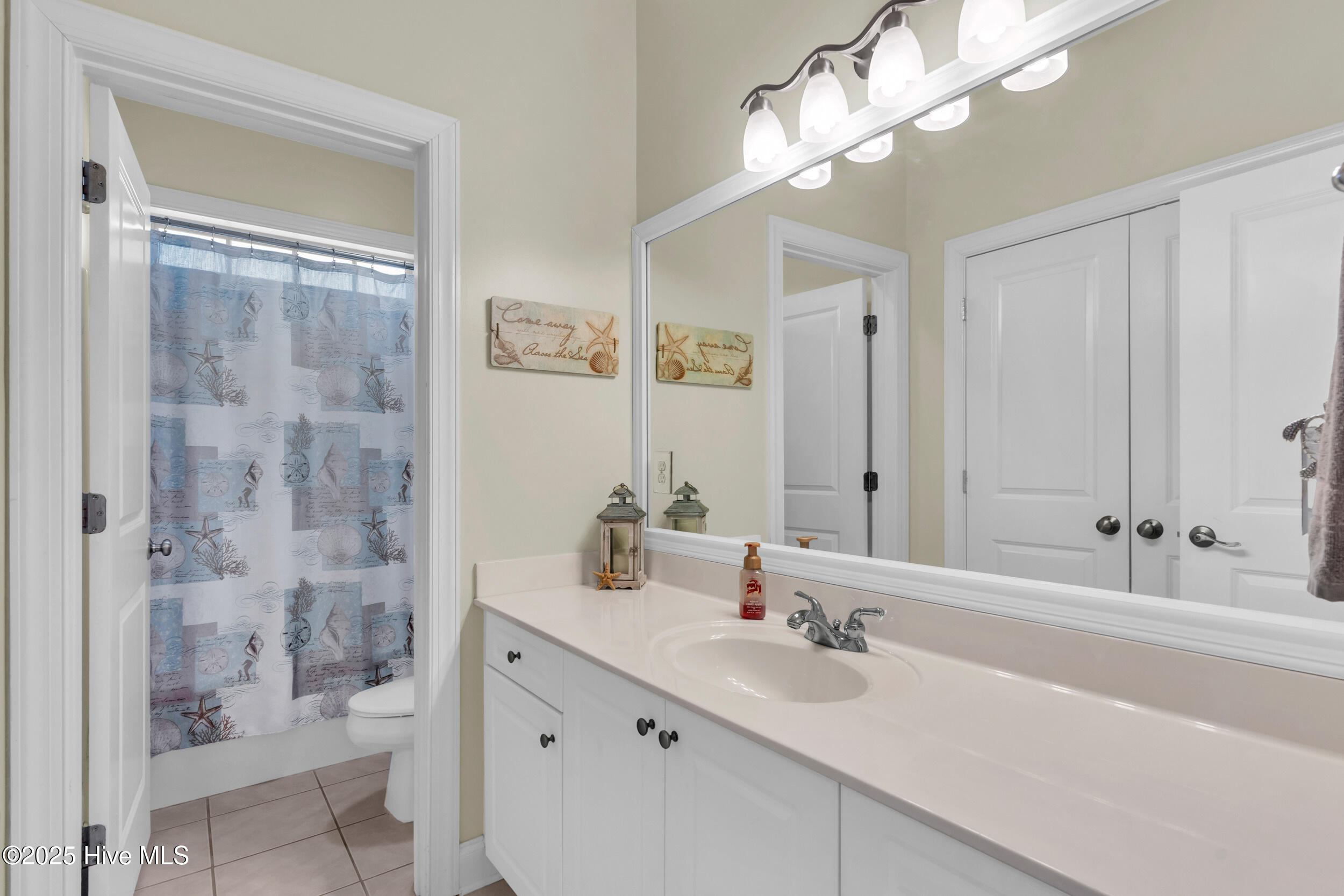 100543526 | Photo 26