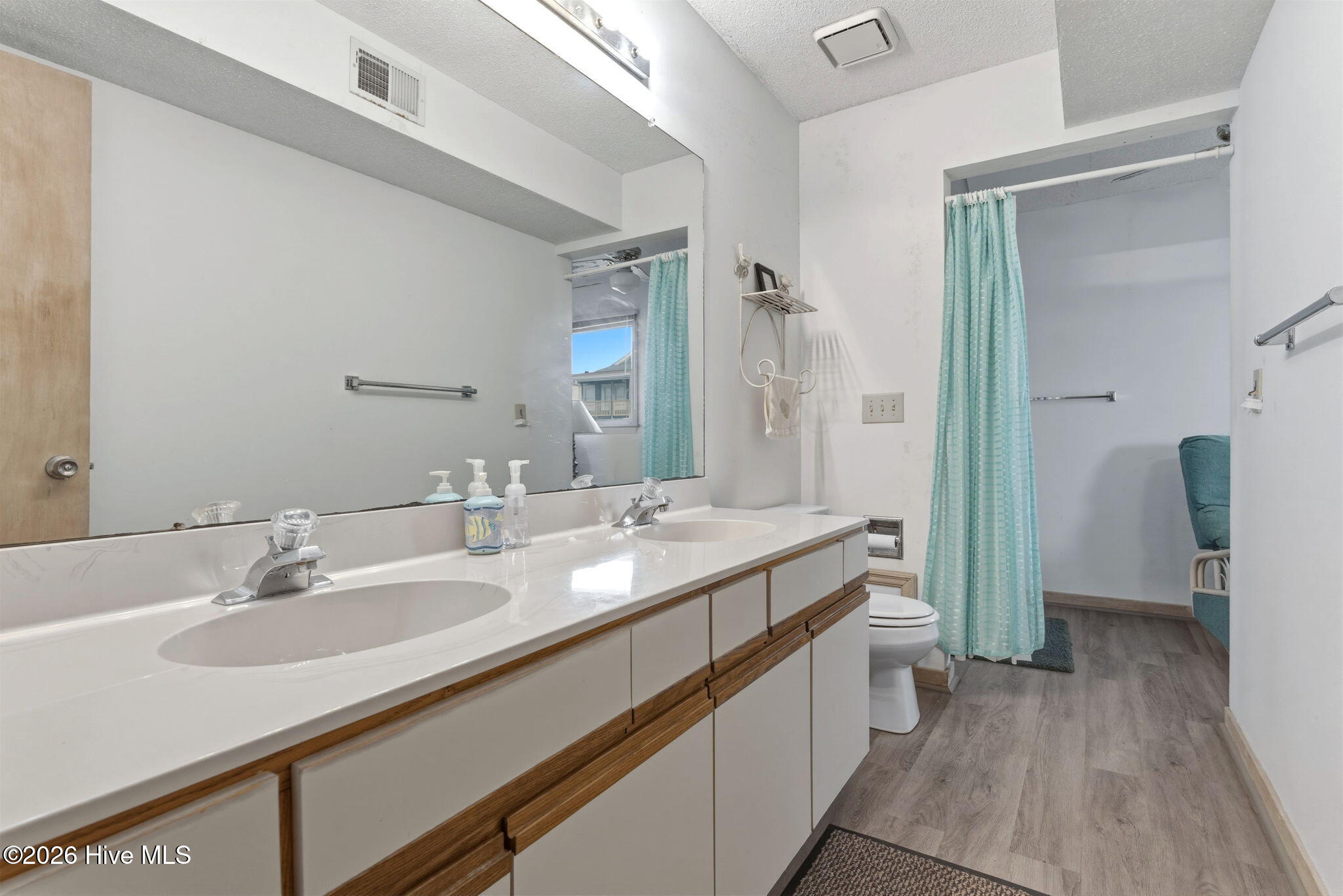 100555557 | Photo 25