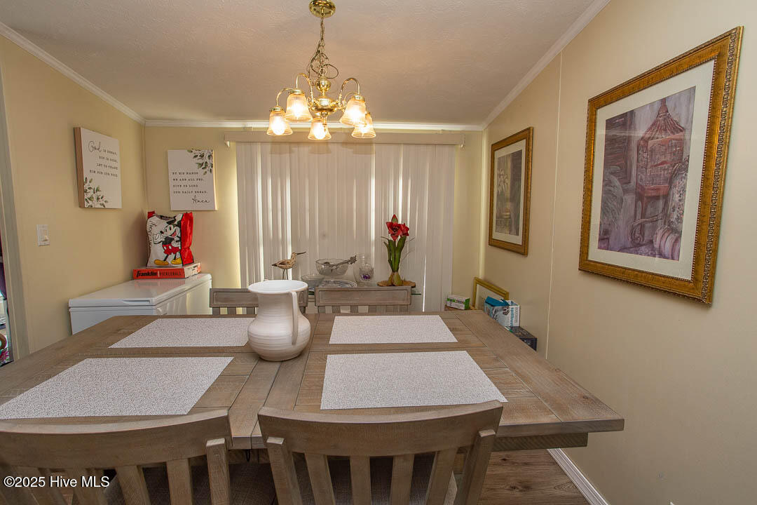 100484283 | Photo 13