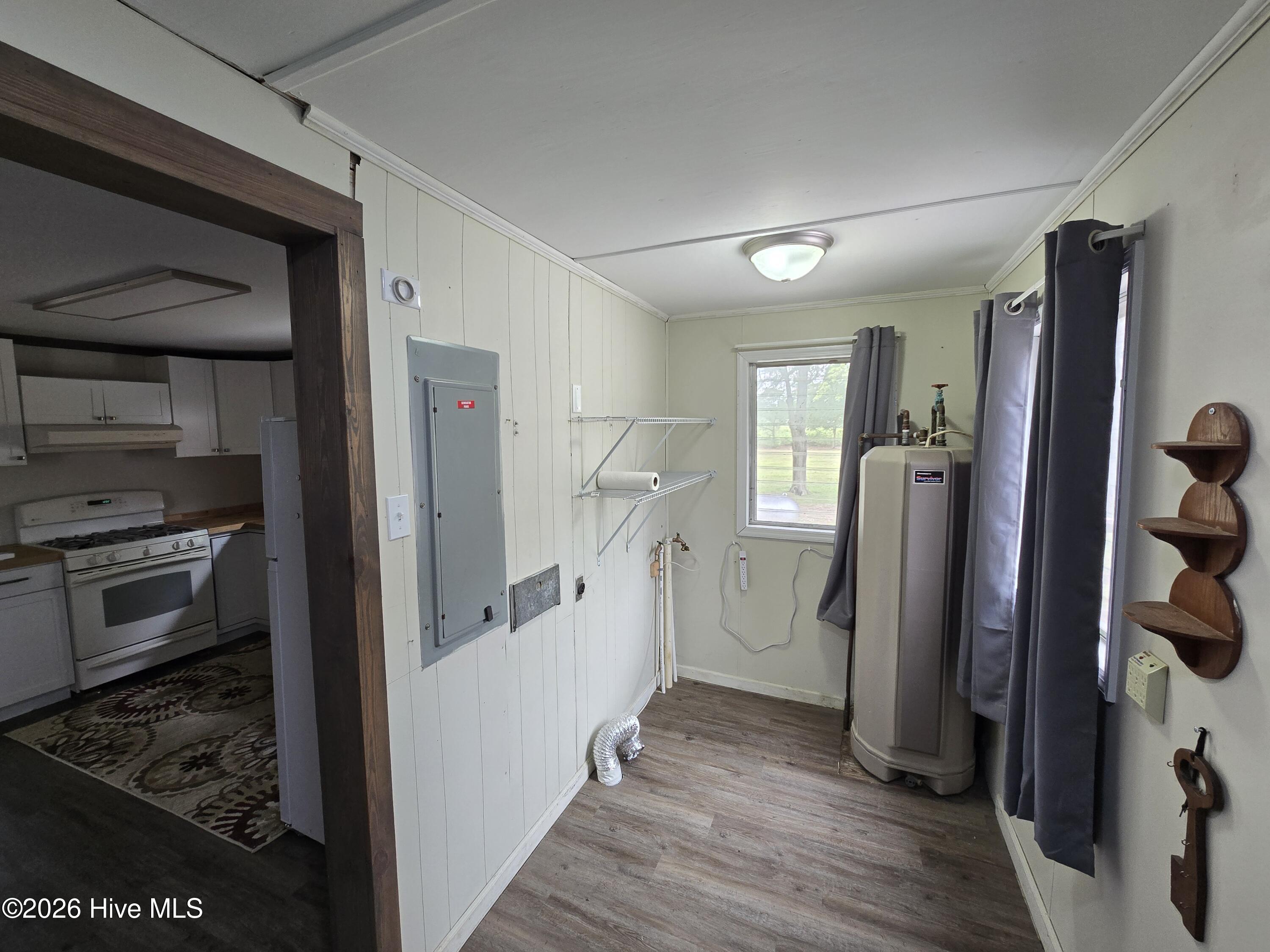 100569910 | Photo 16