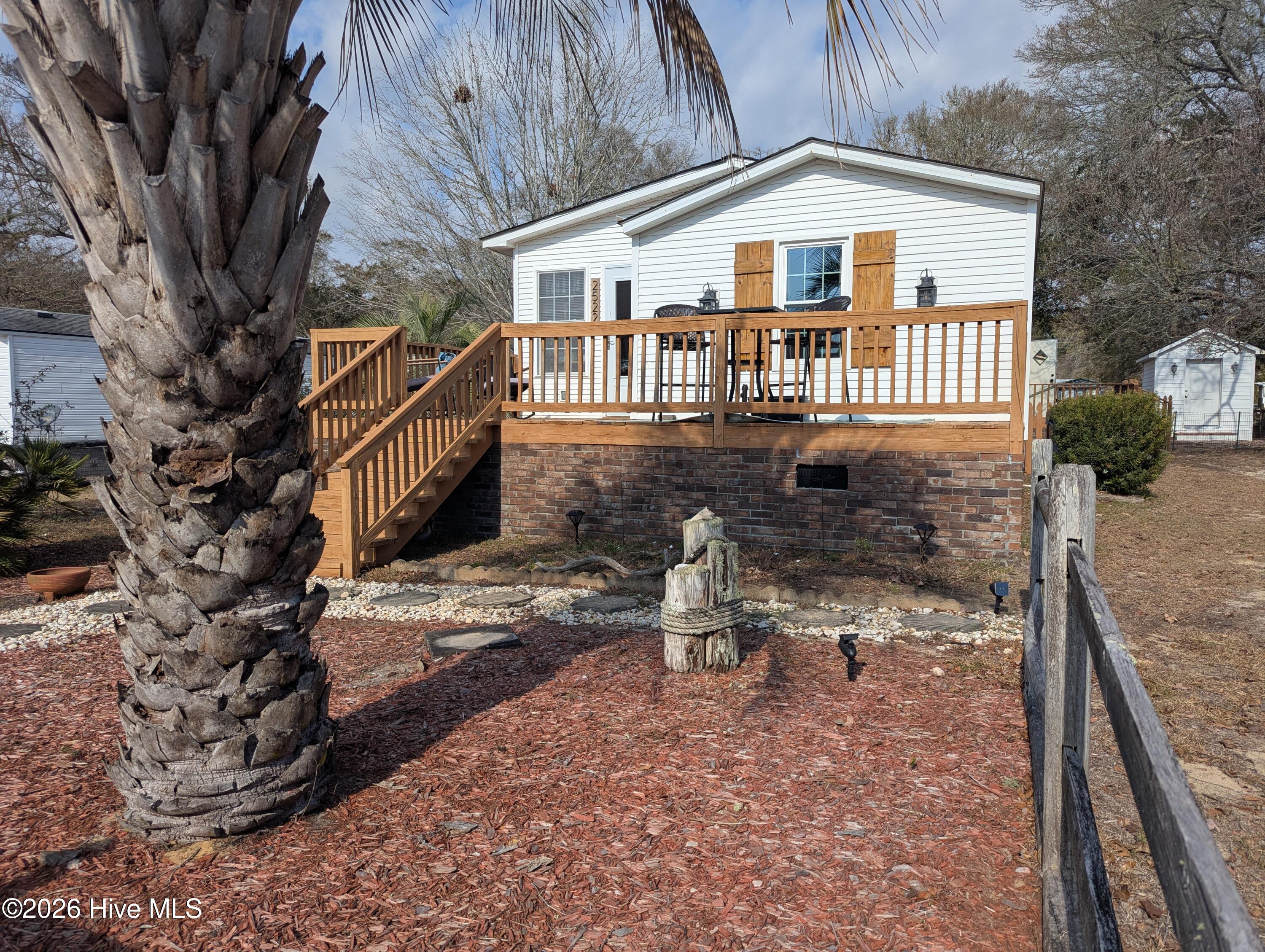 100548489 | Photo 39