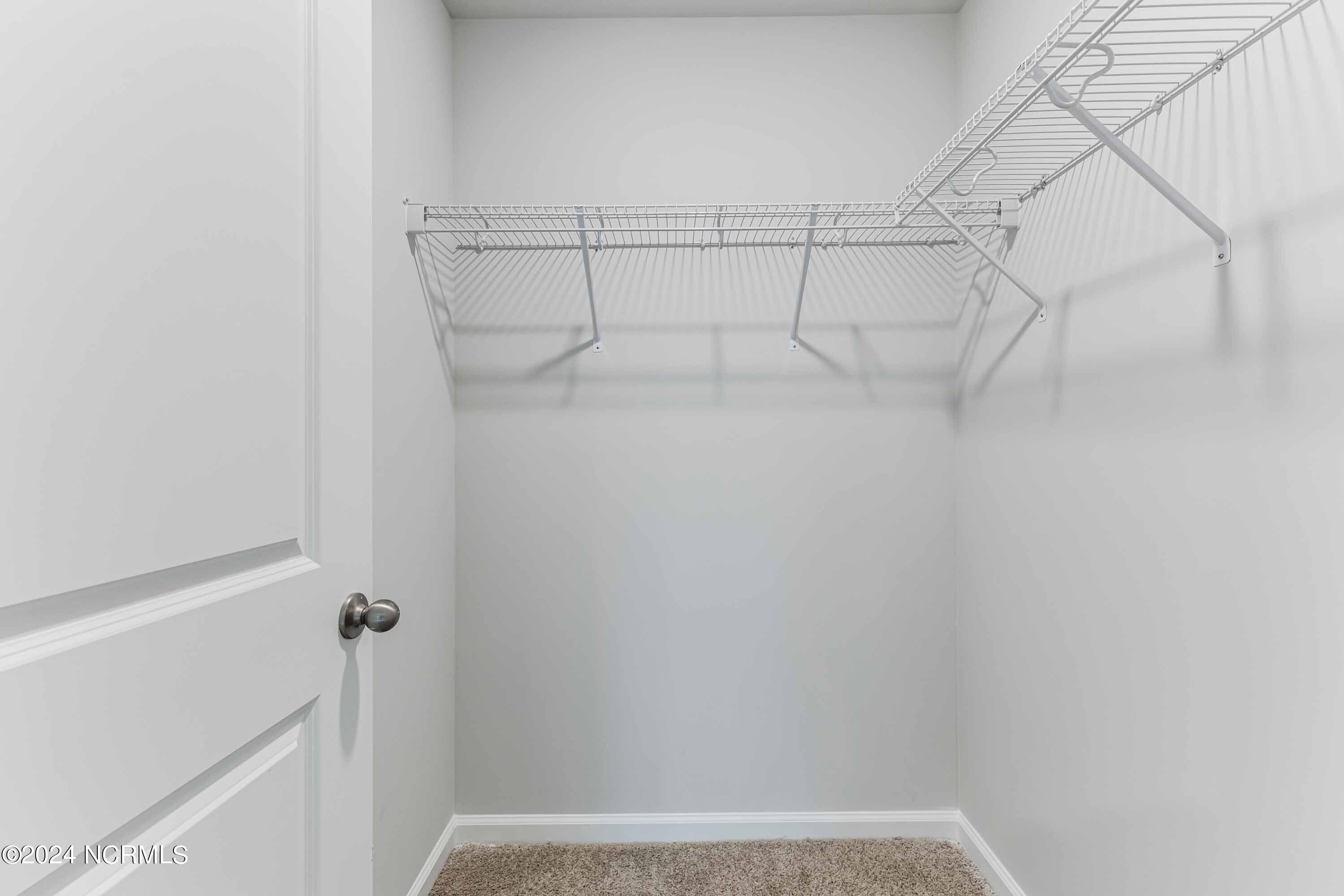 100544401 | Photo 18