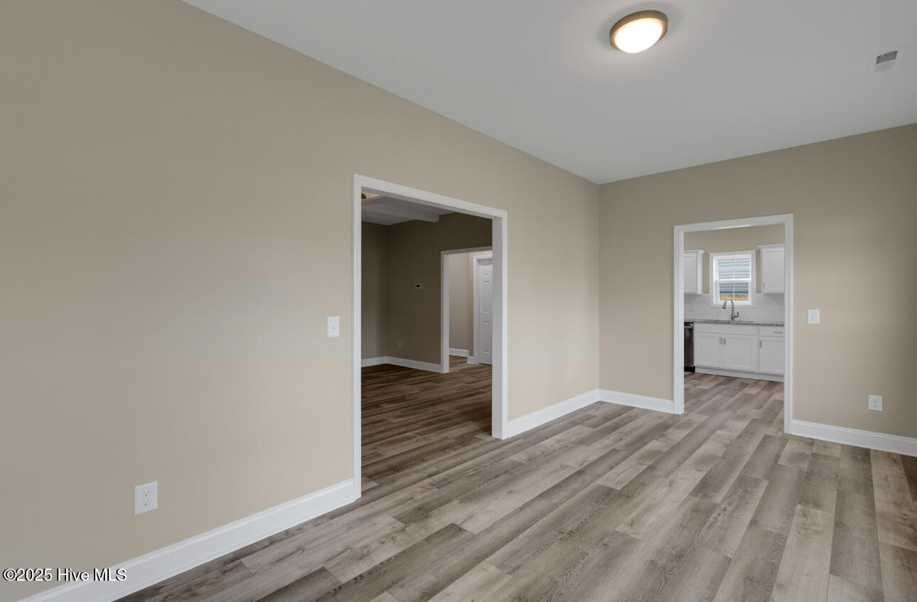 100483735 | Photo 10