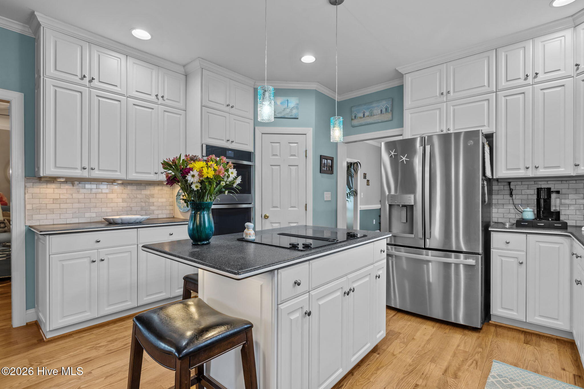 100555353 | Photo 19