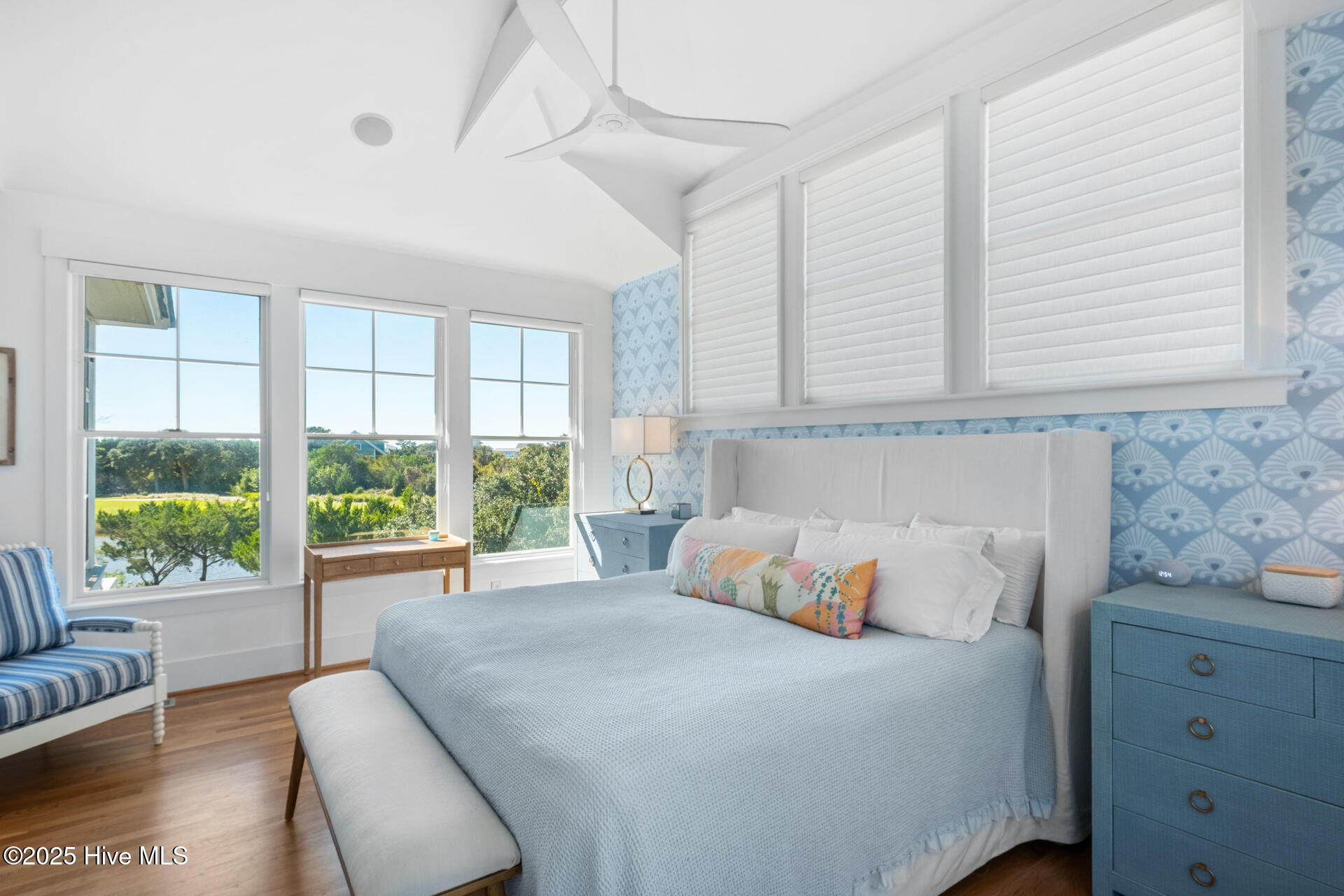 100540295 | Photo 20