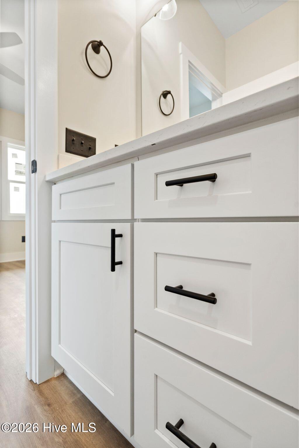 100558023 | Photo 39