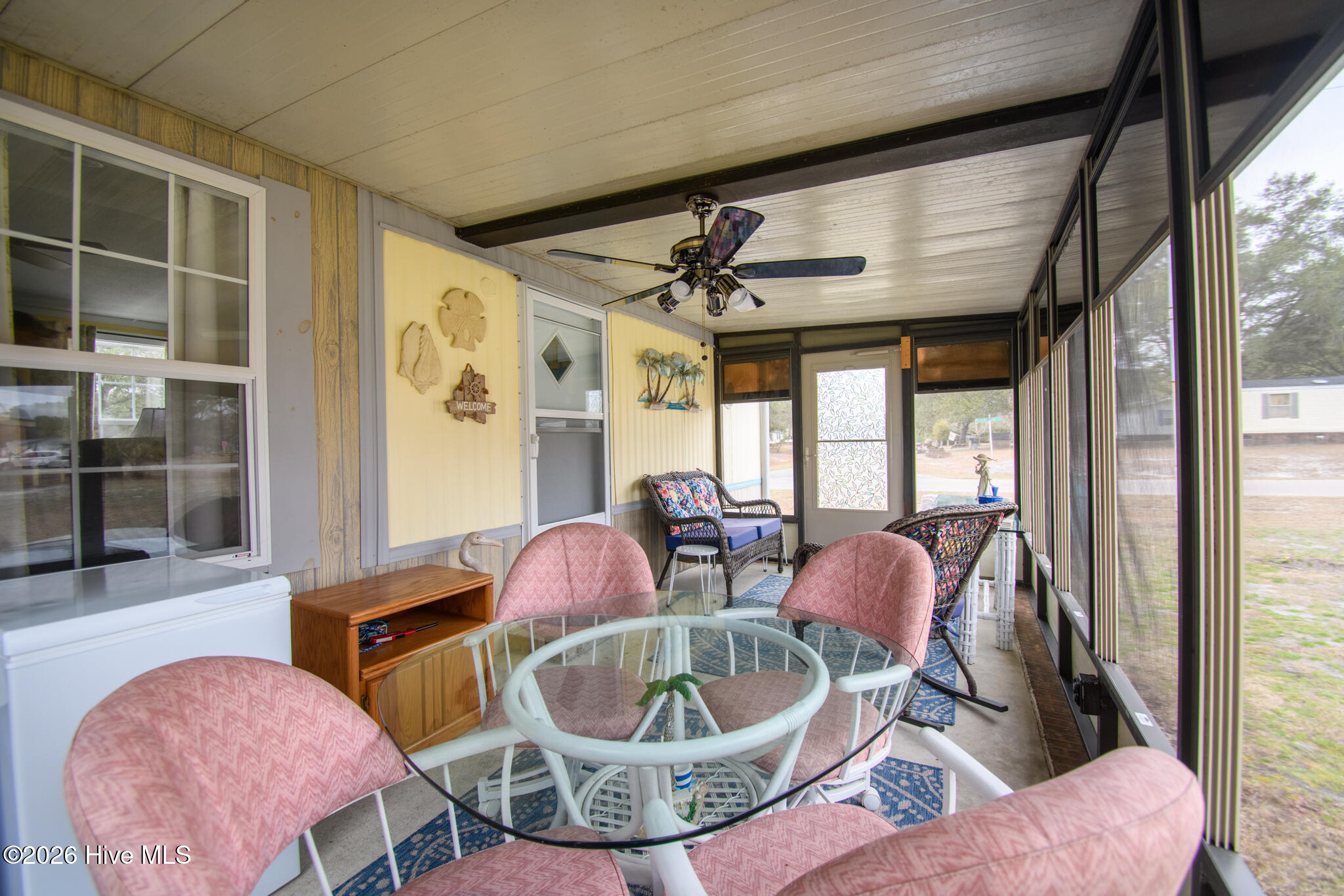 100558747 | Photo 11