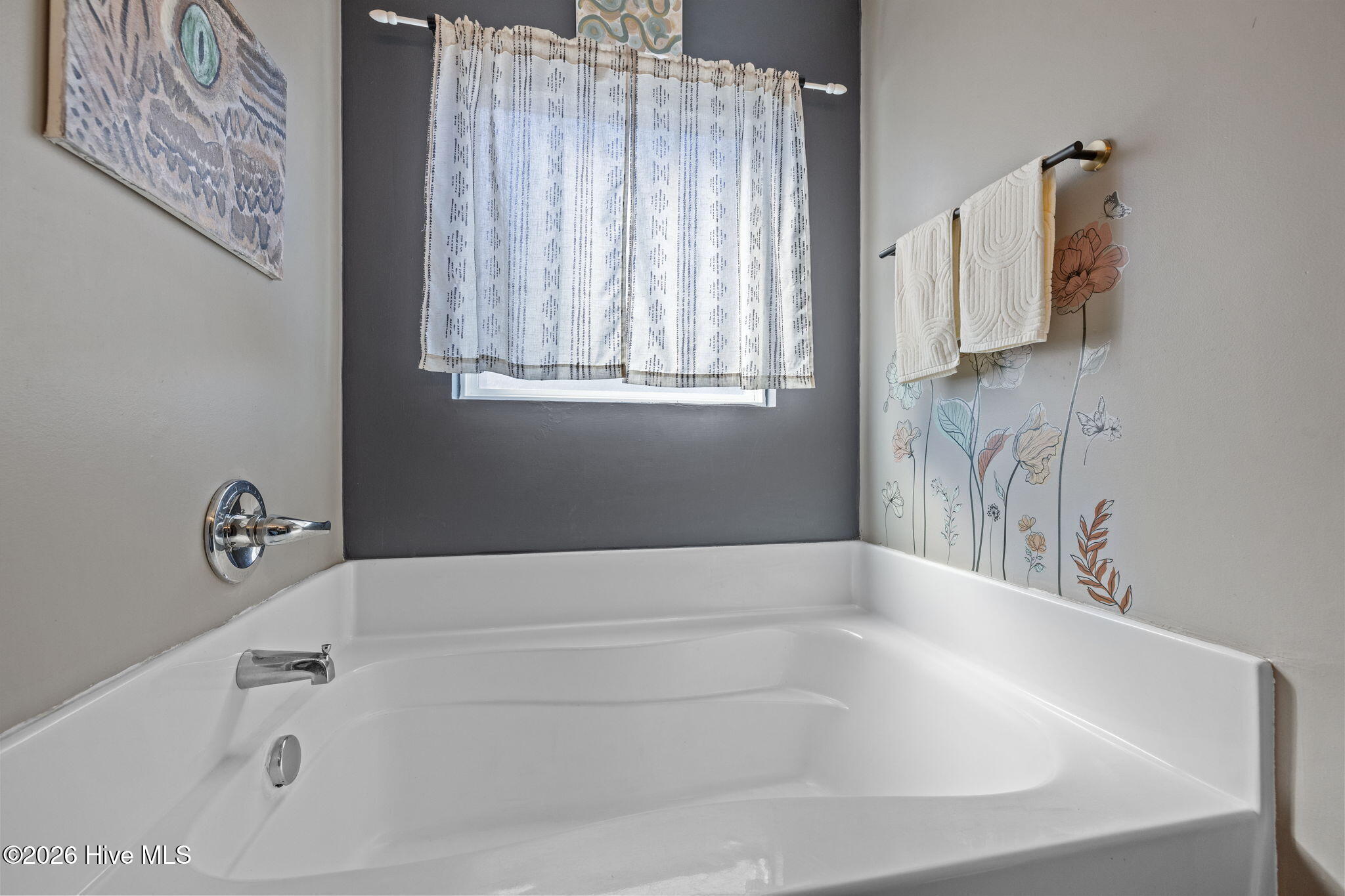 100558227 | Photo 22