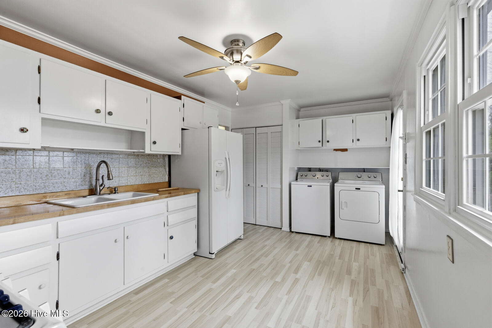 100558769 | Photo 12