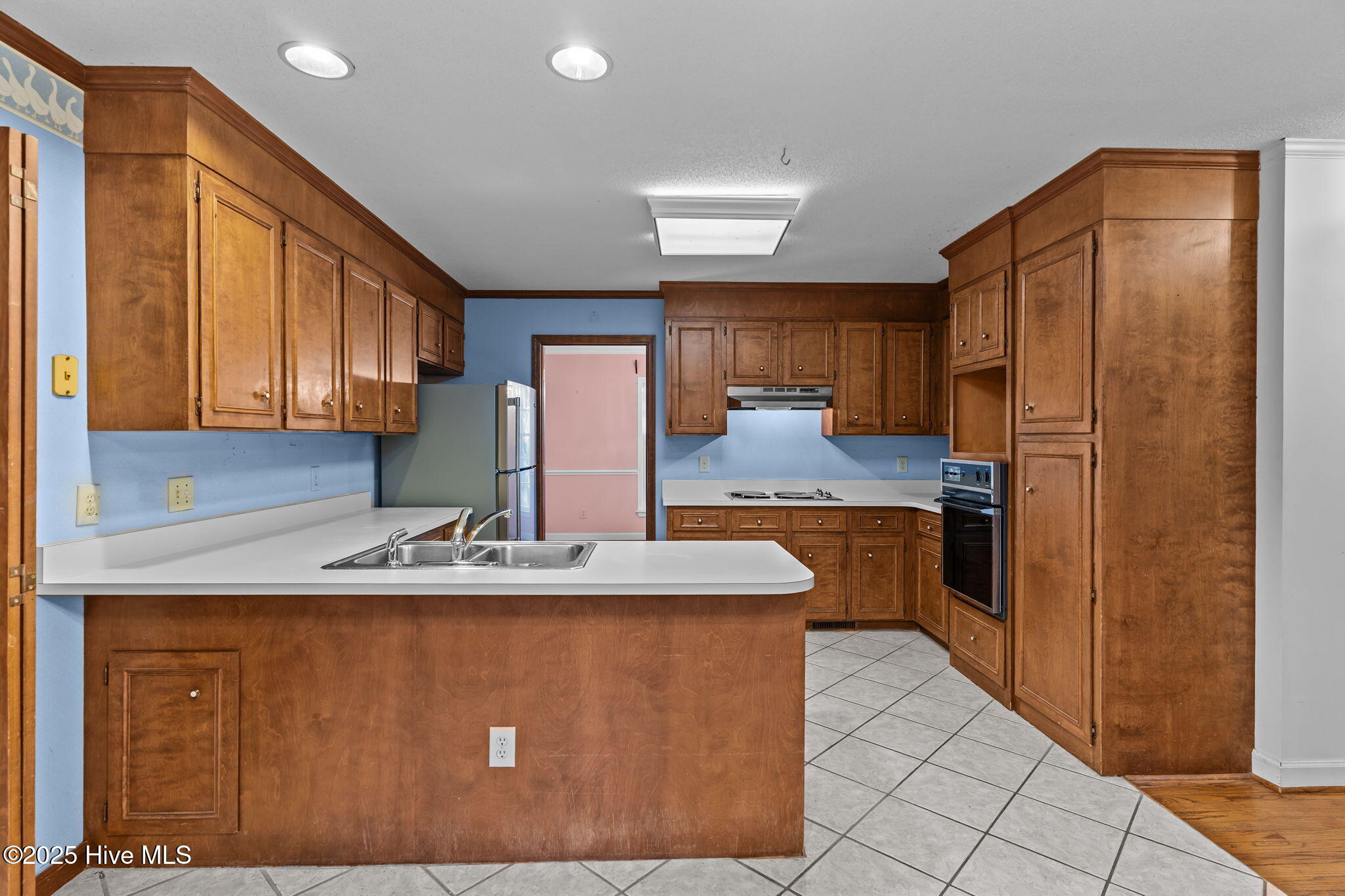 100540294 | Photo 15