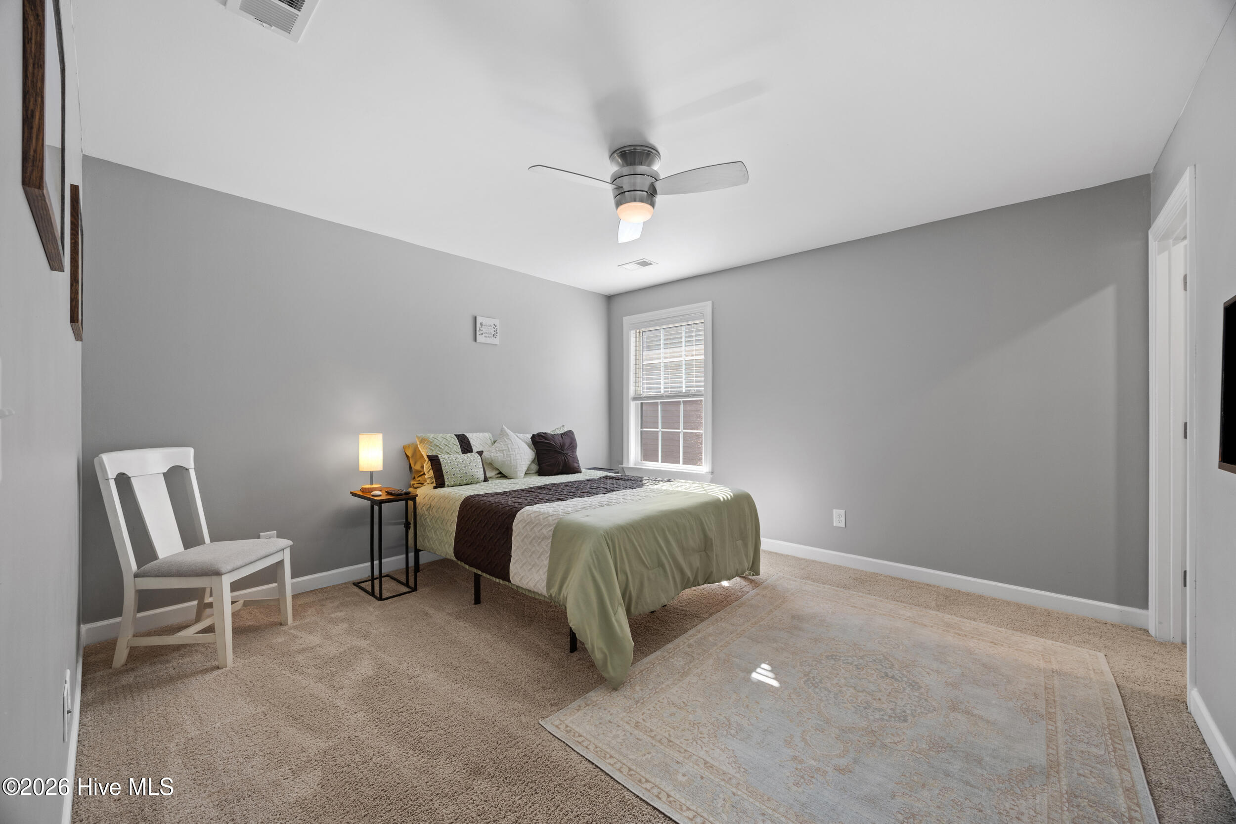 100555431 | Photo 37