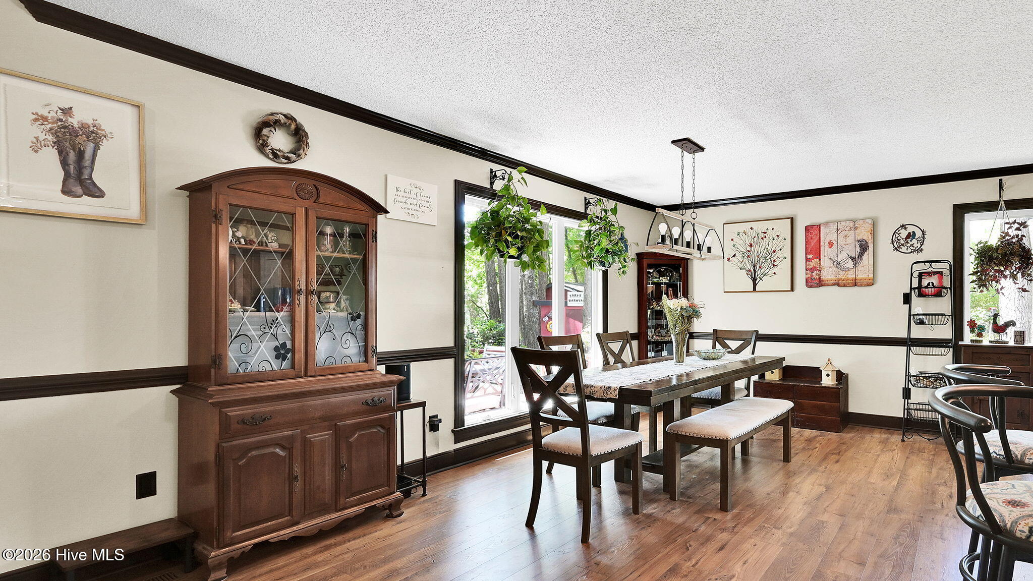 56-web-or-mls-1251 West Acres Lane-56