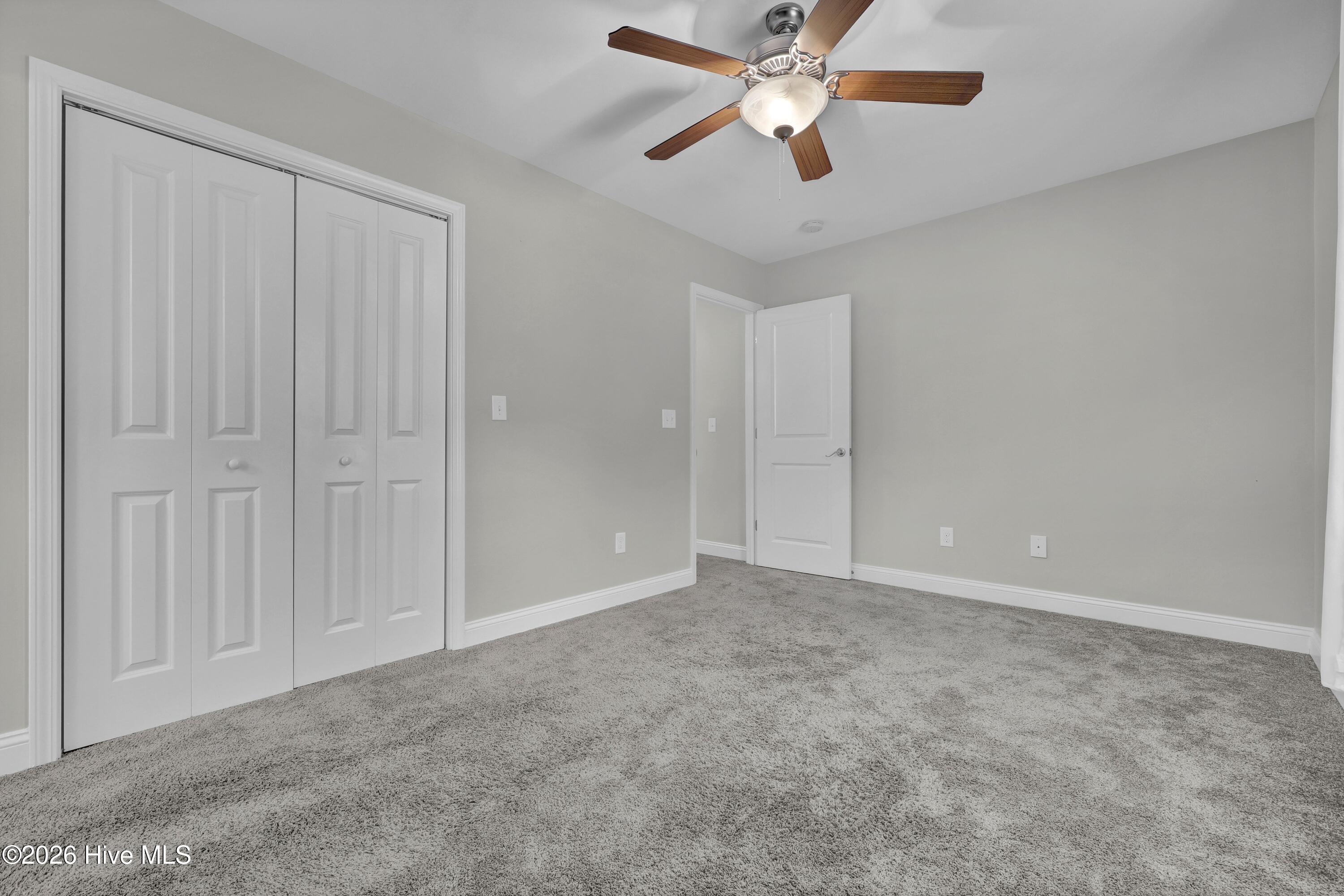 100567851 | Photo 18