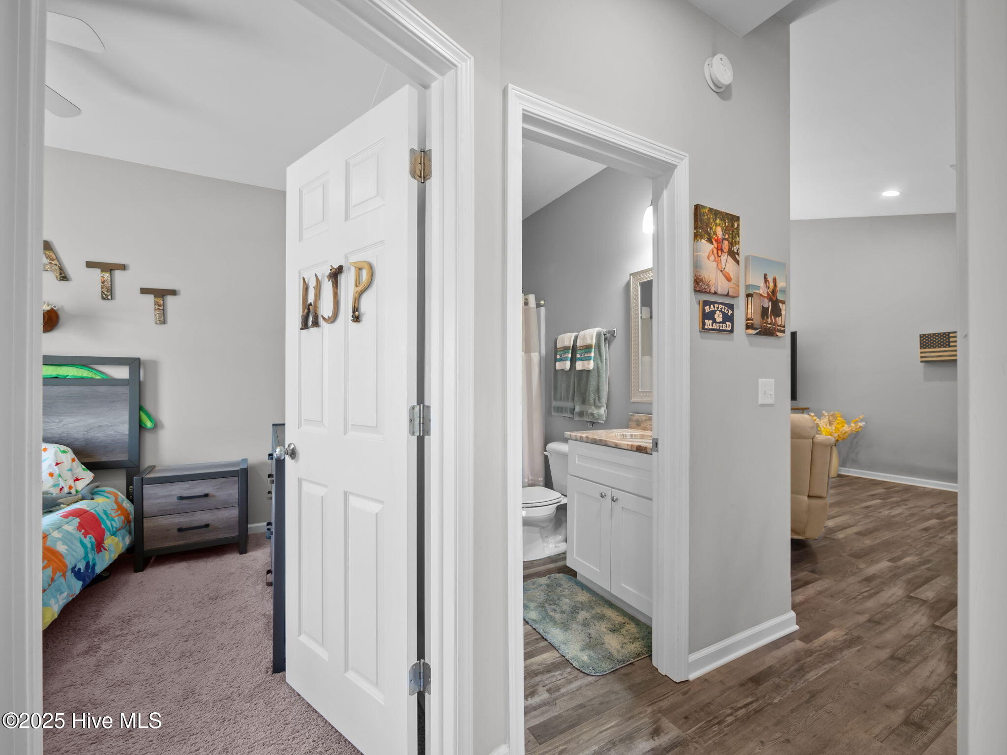 100547361 | Photo 22