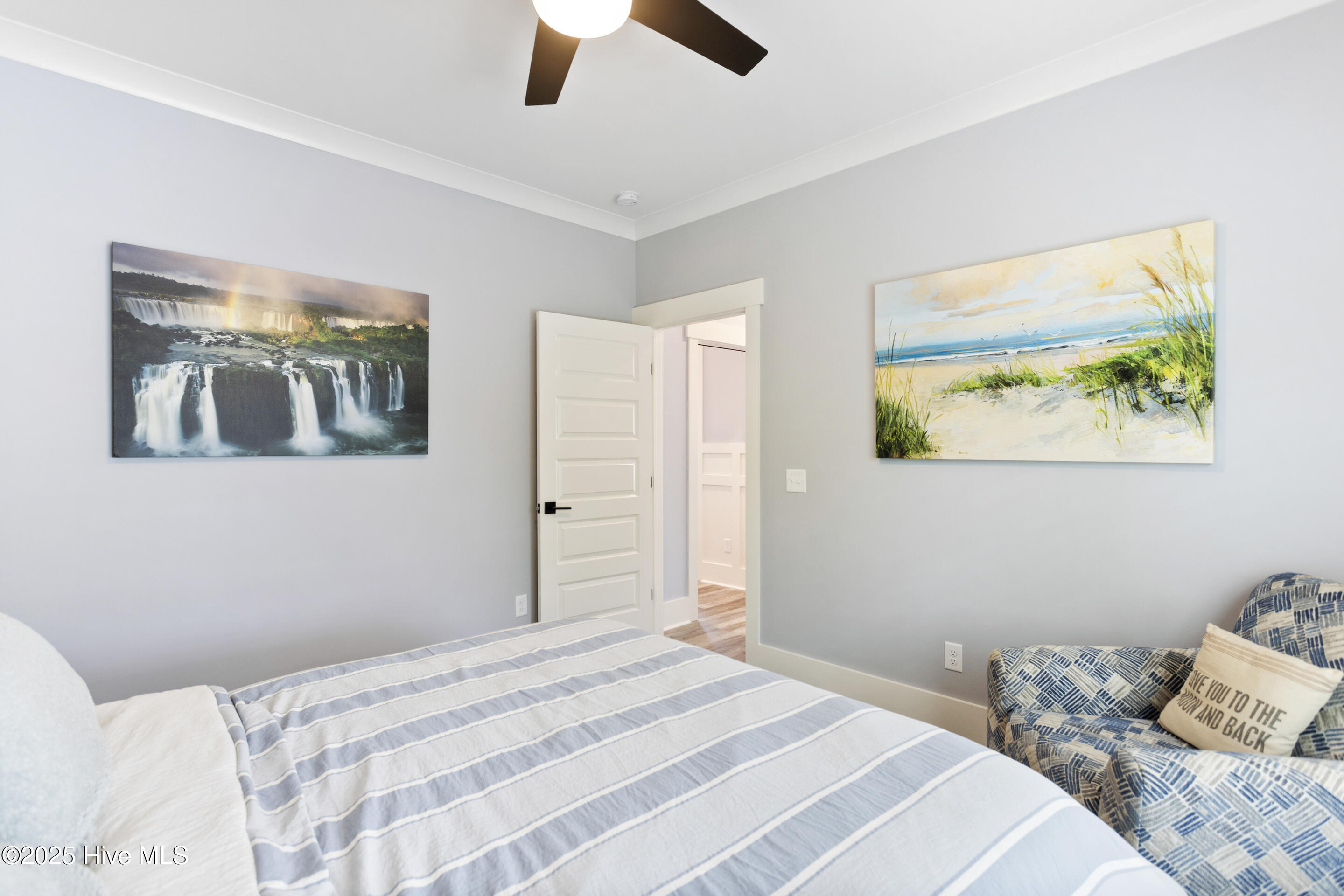 100504918 | Photo 33