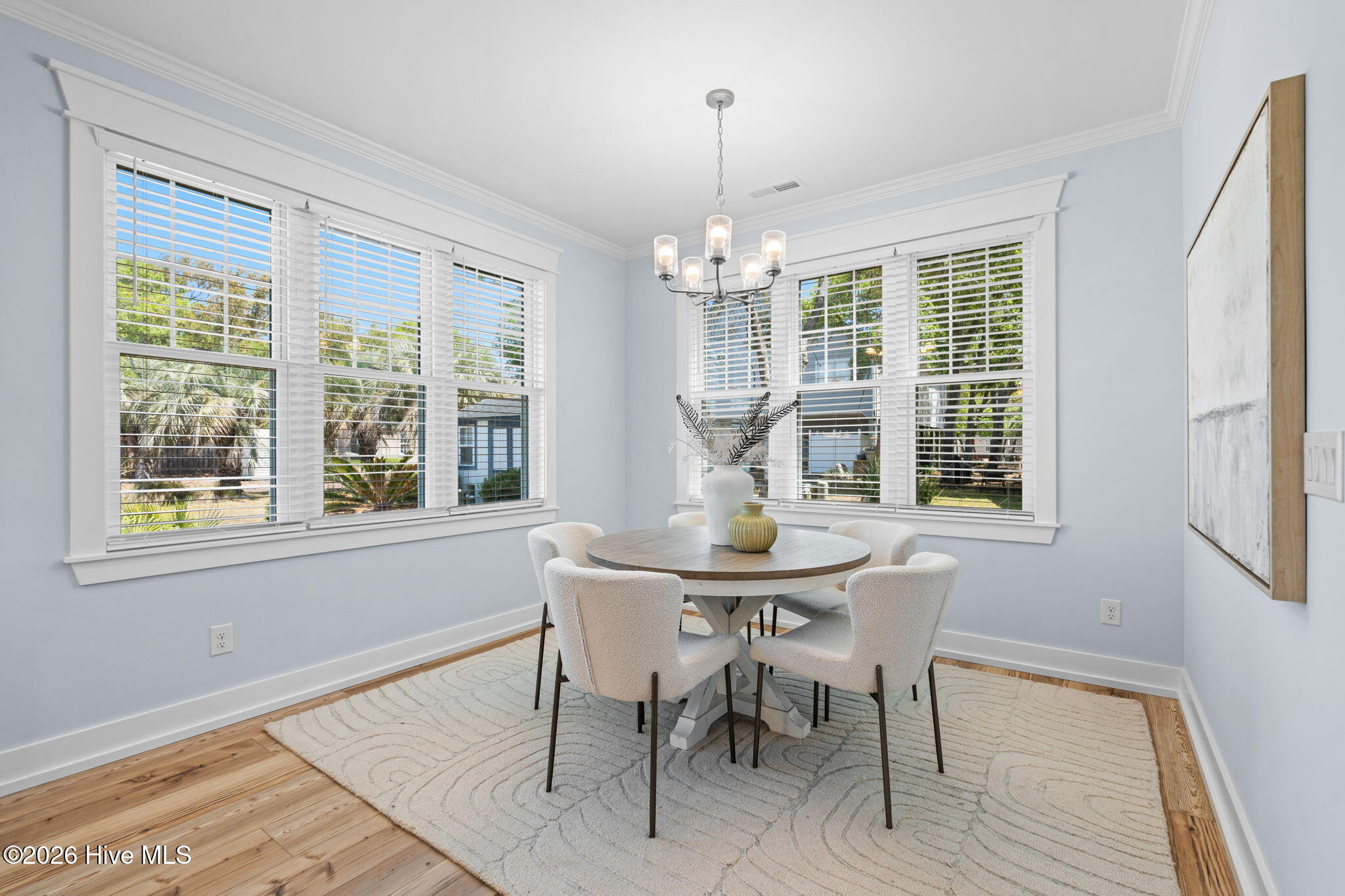 100546665 | Photo 25