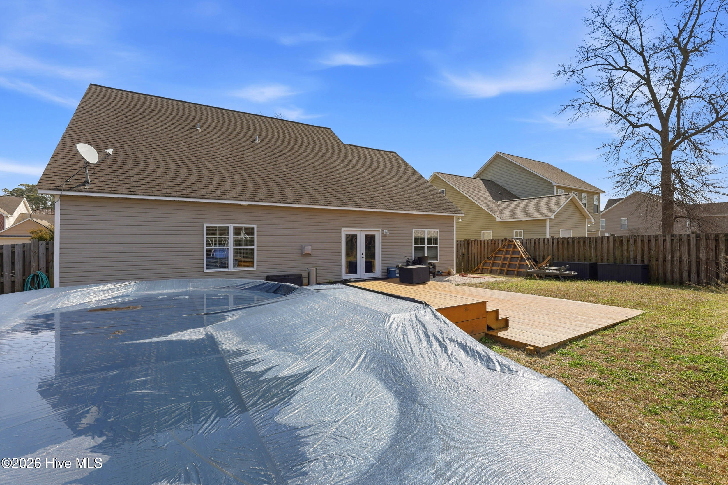 100557716 | Photo 34