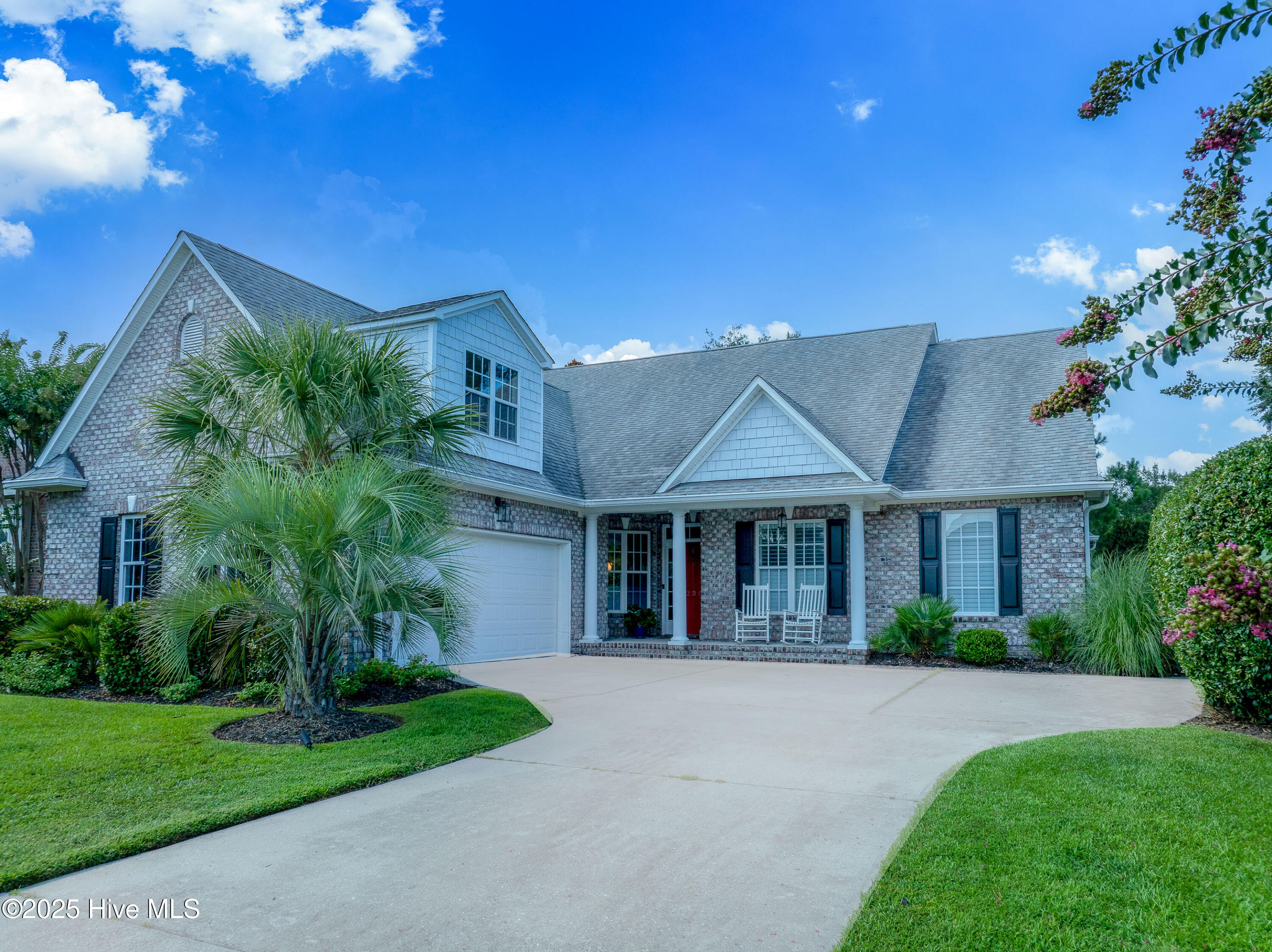 100526851 | Photo 57