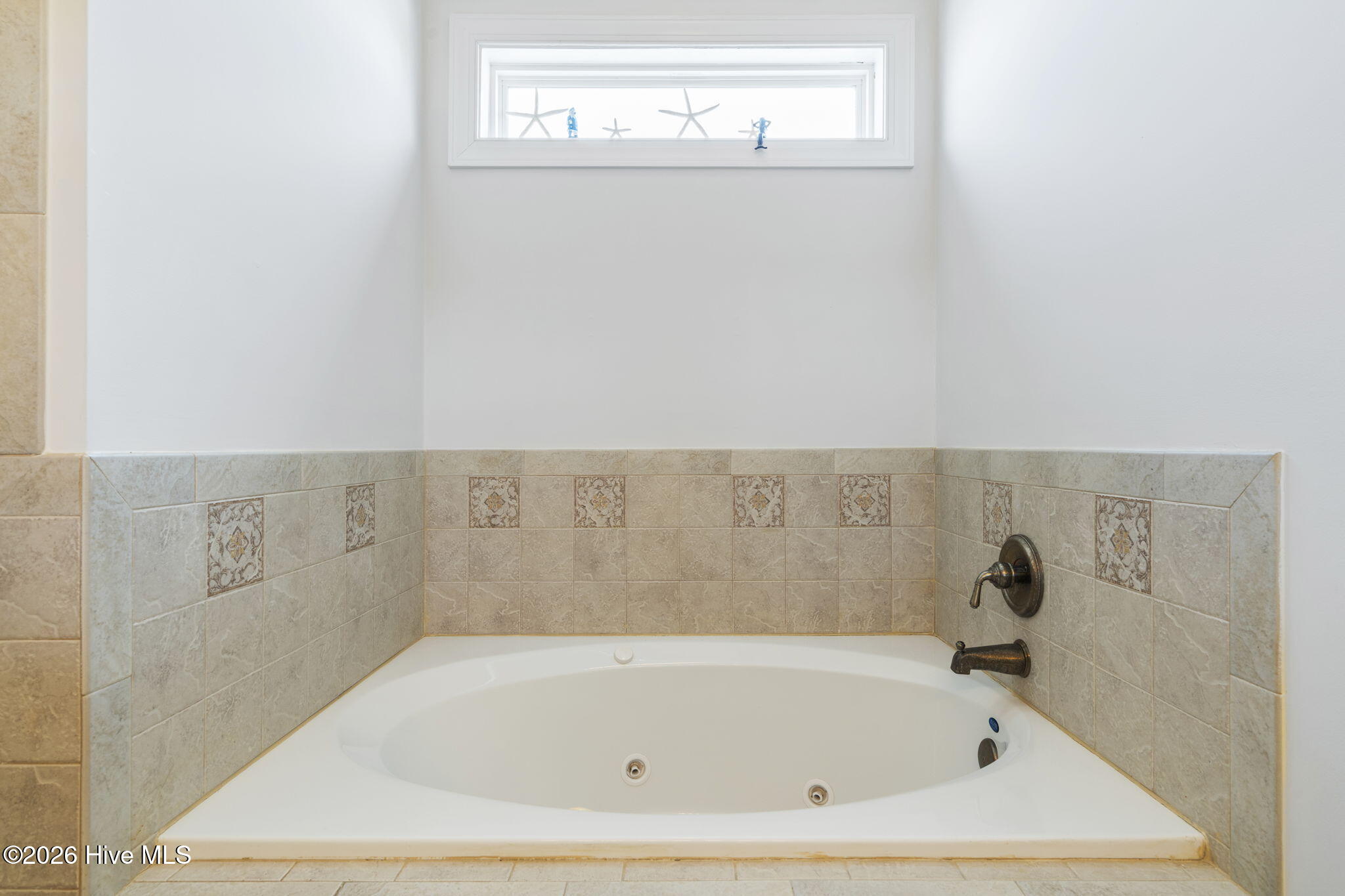 100553989 | Photo 26