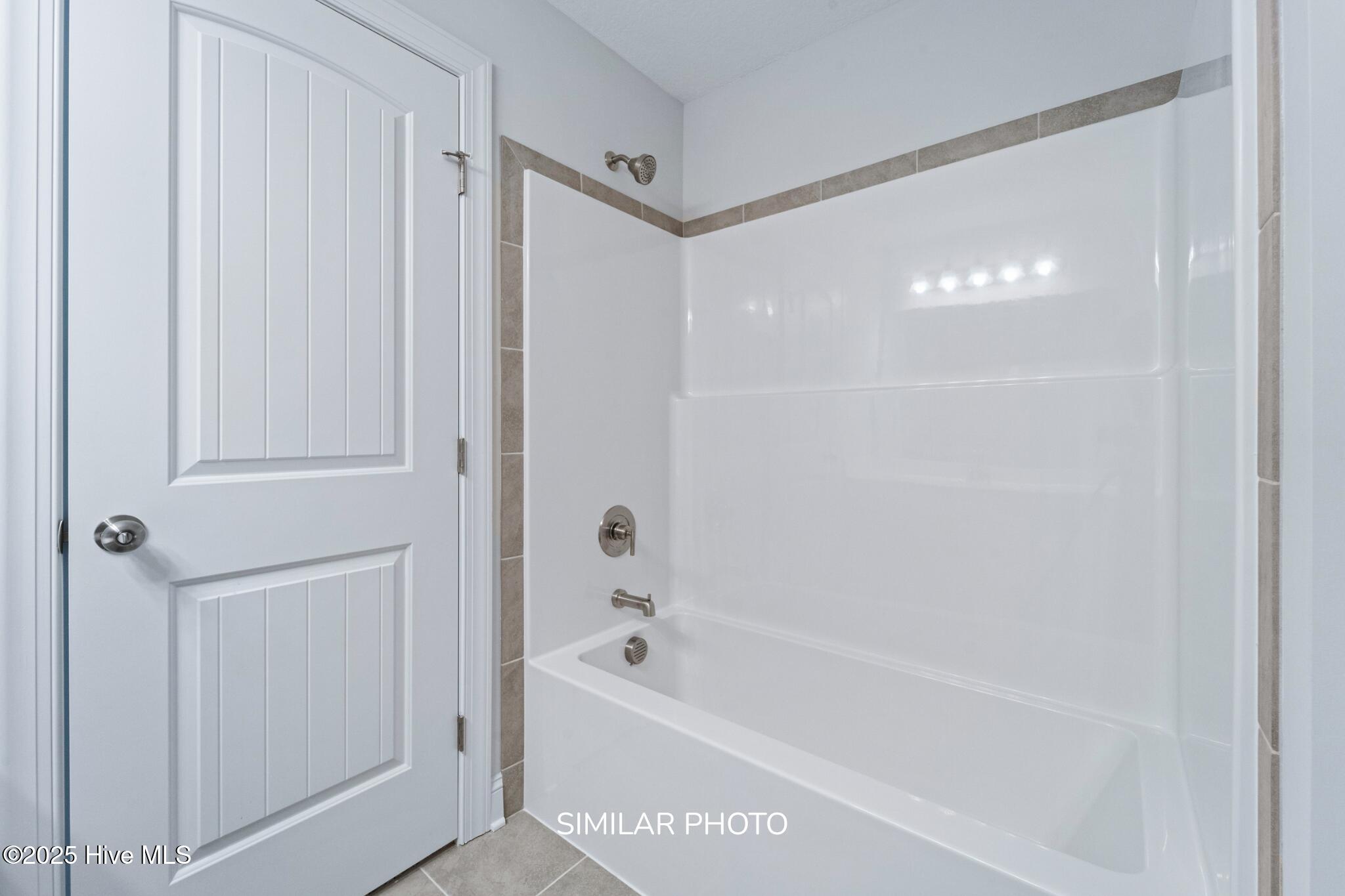 100518963 | Photo 36